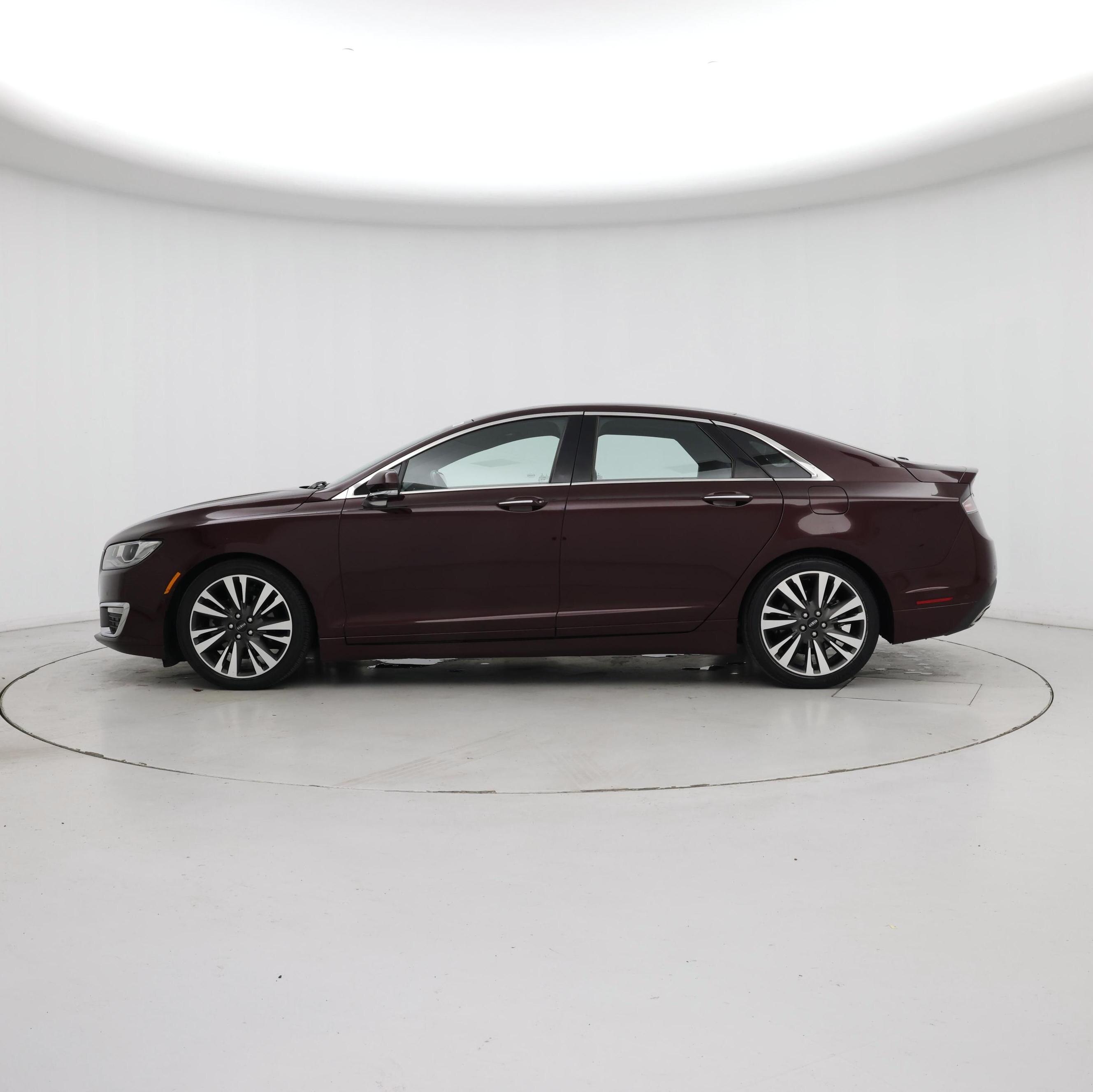 Thumbnail: 2017 Lincoln MKZ - 3