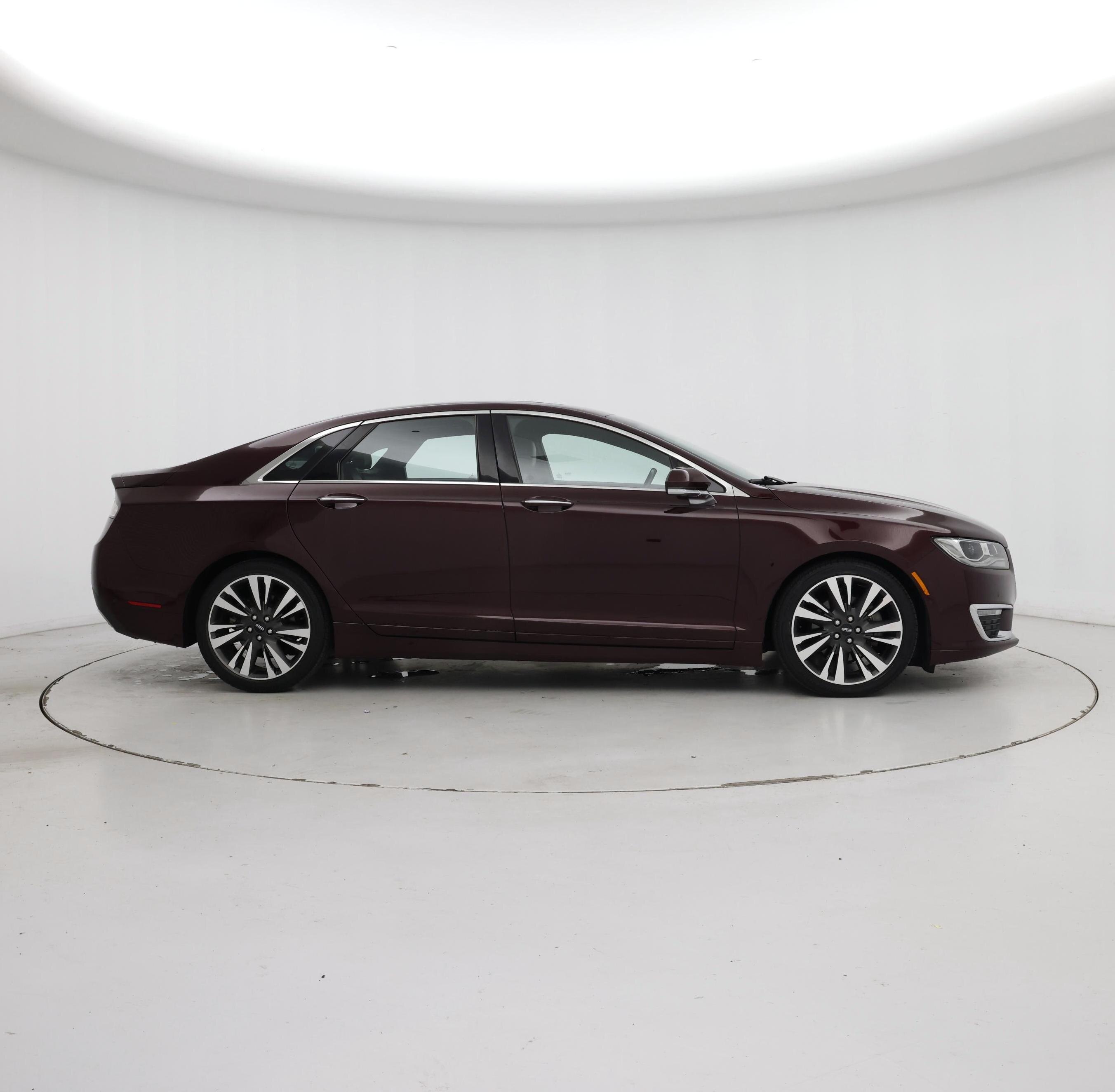 Thumbnail: 2017 Lincoln MKZ - 7