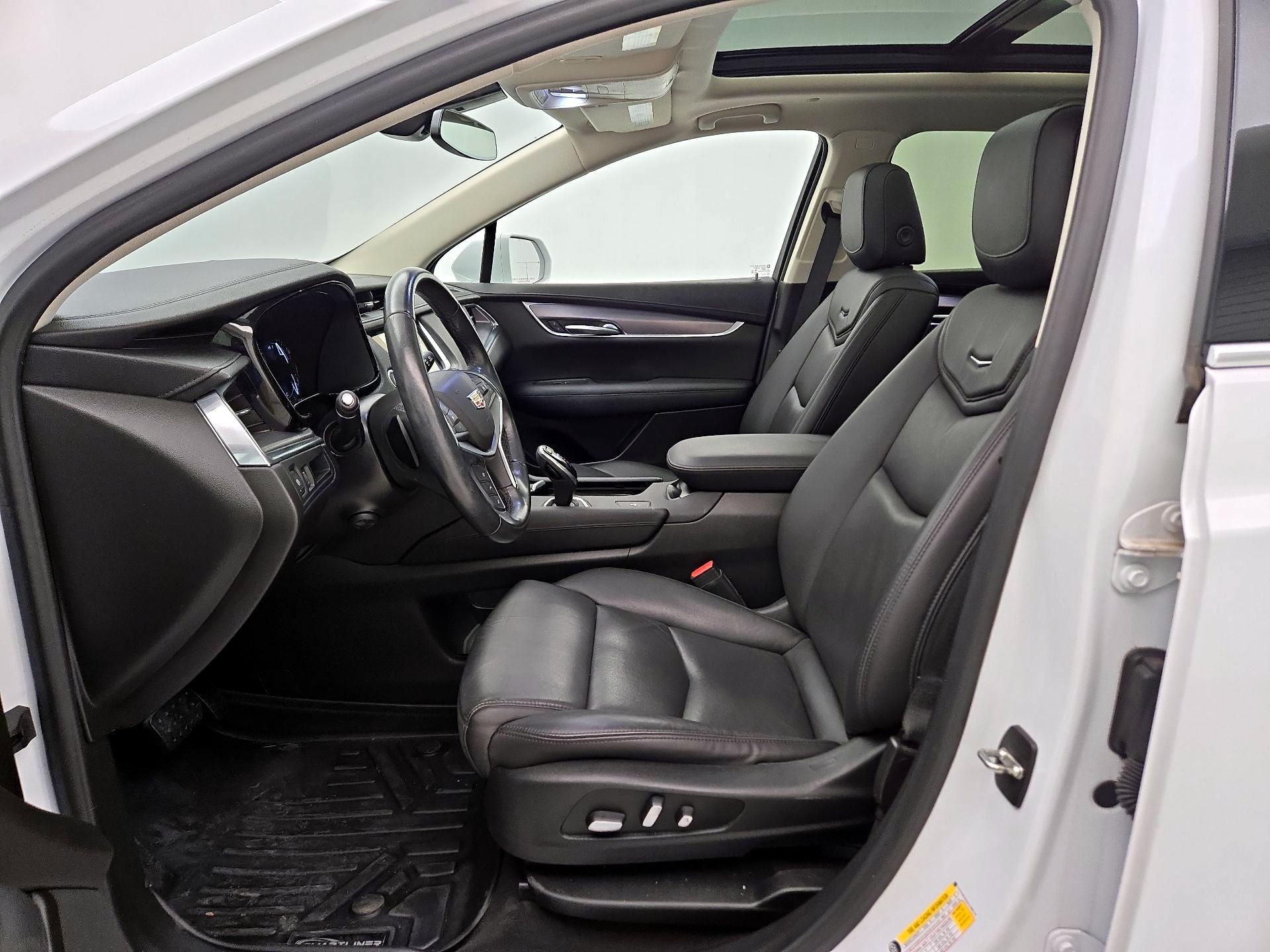Thumbnail: 2019 Cadillac XT5 - 11