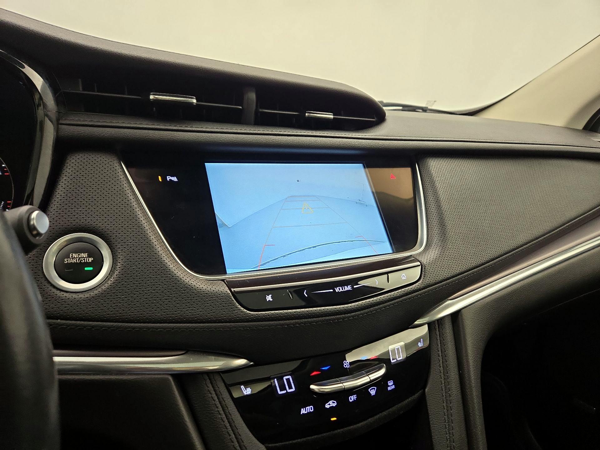 Thumbnail: 2019 Cadillac XT5 - 14