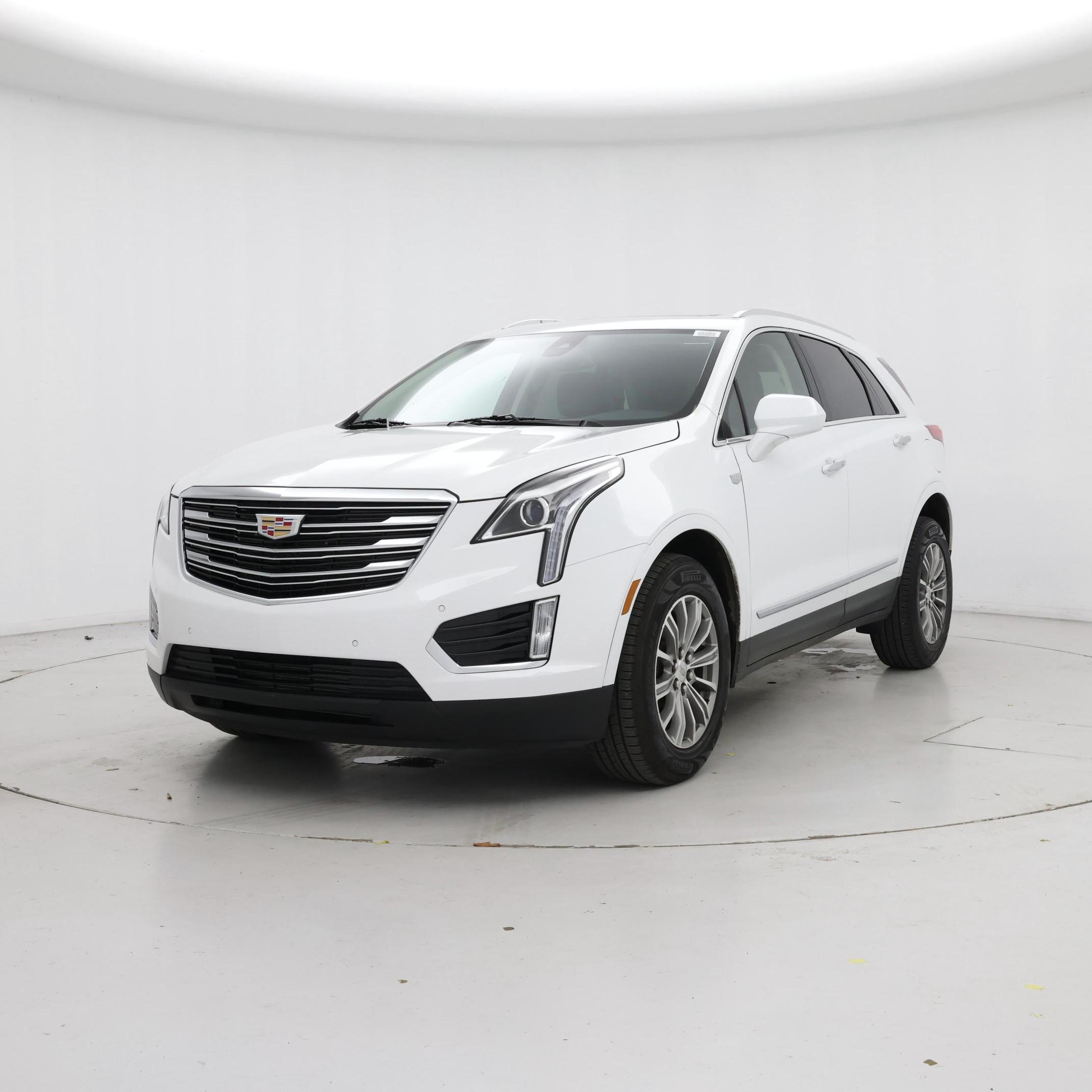 Thumbnail: 2019 Cadillac XT5 - 4