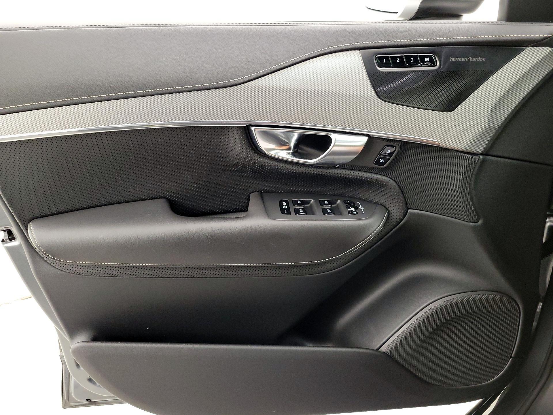 Thumbnail: 2019 Volvo XC90 - 12