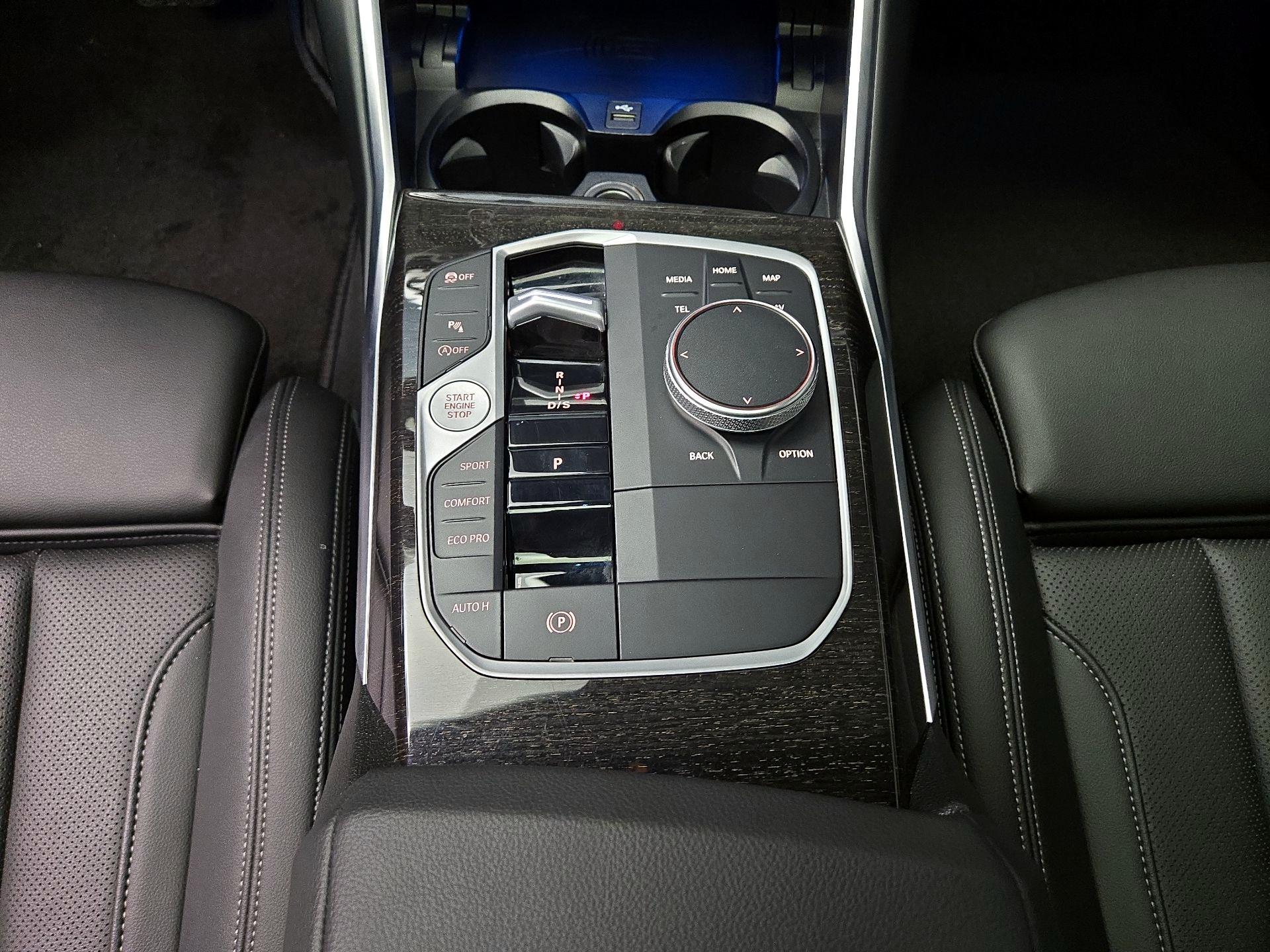 Thumbnail: 2024 BMW 3 Series - 18