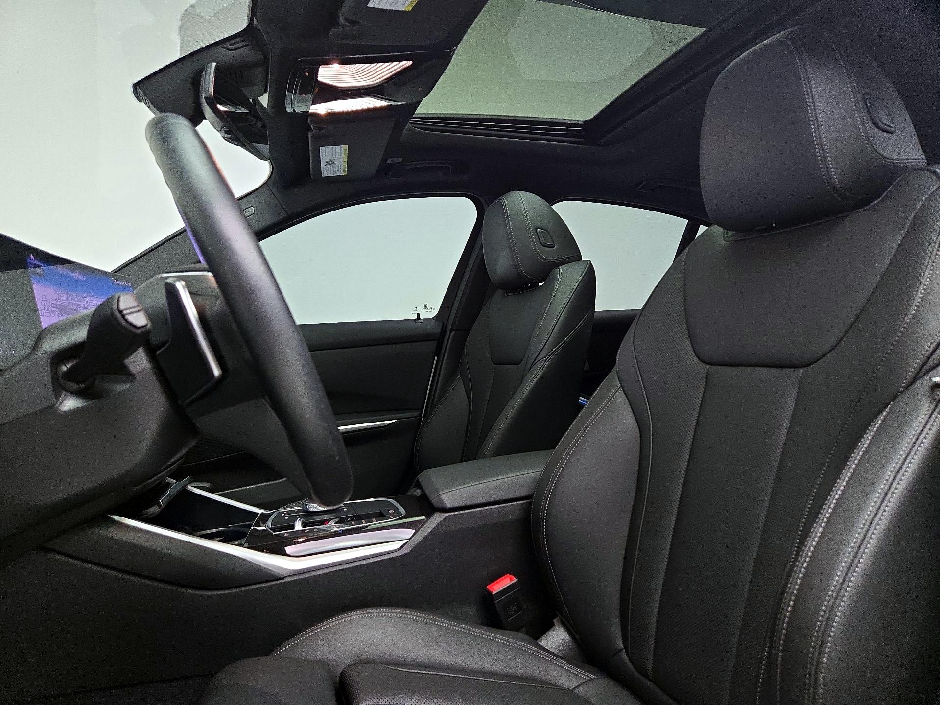 Thumbnail: 2024 BMW 3 Series - 20