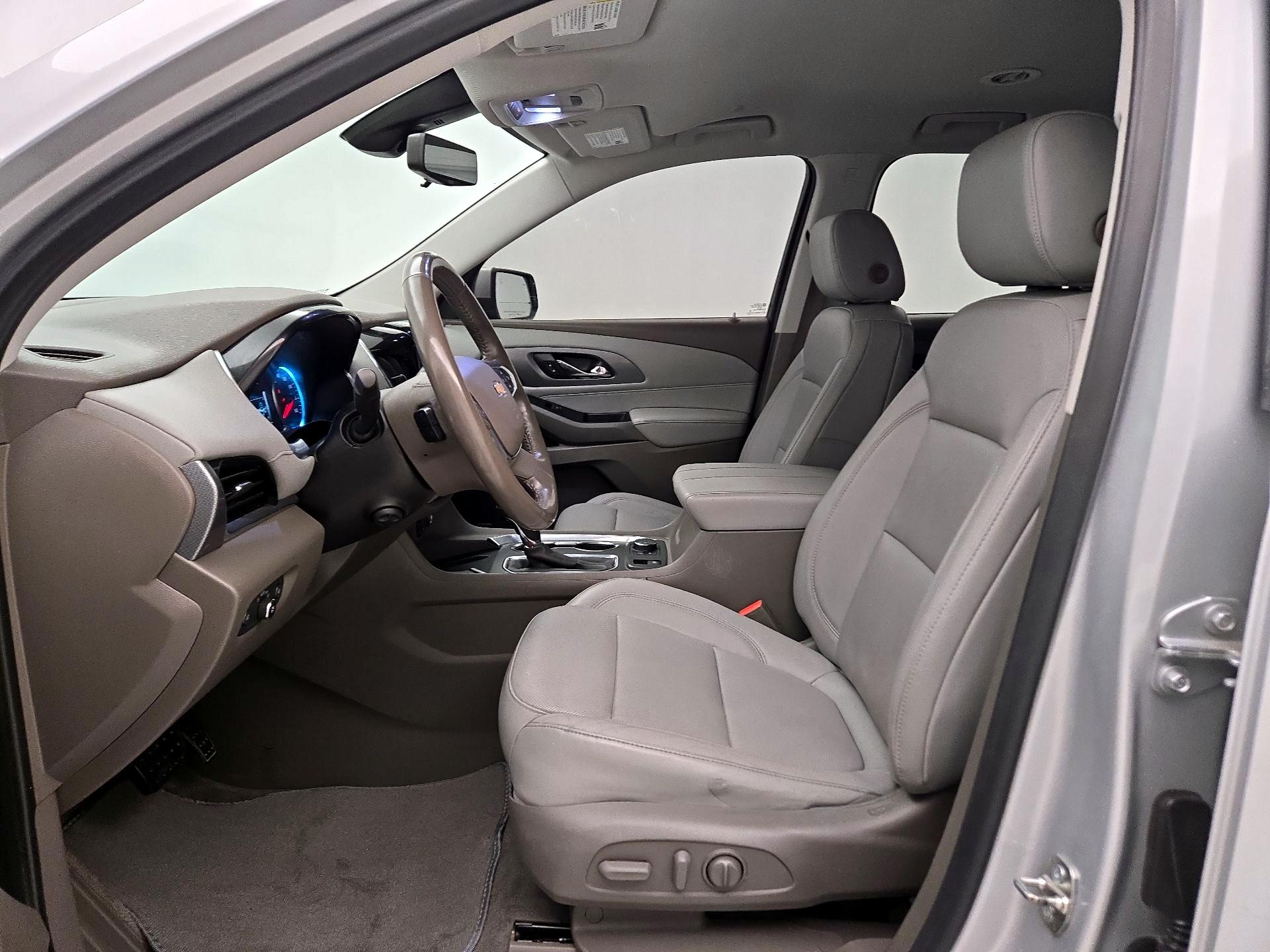 Thumbnail: 2019 Chevrolet Traverse - 11