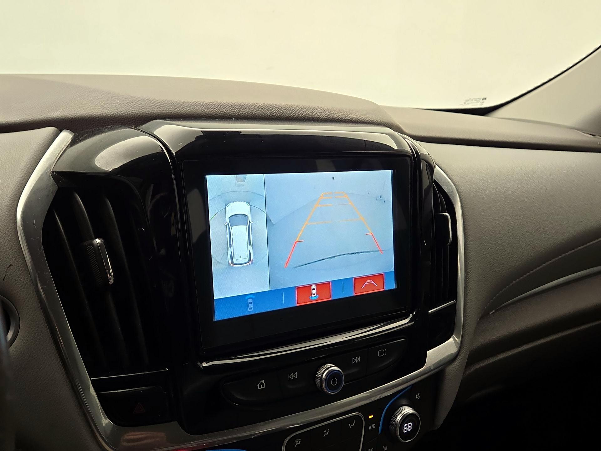 Thumbnail: 2019 Chevrolet Traverse - 14