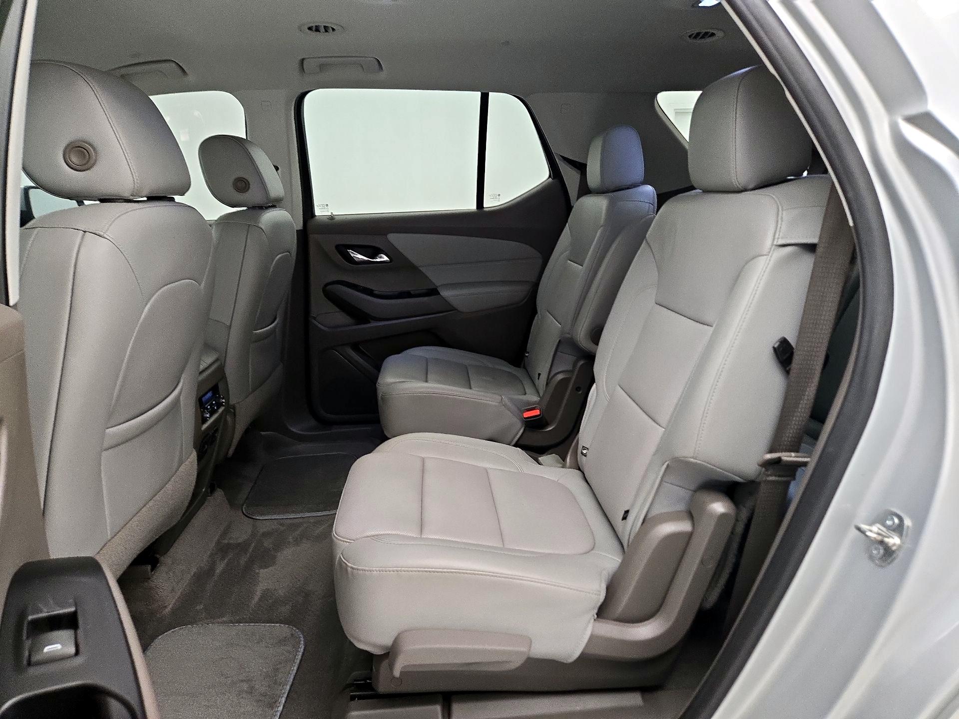 Thumbnail: 2019 Chevrolet Traverse - 19