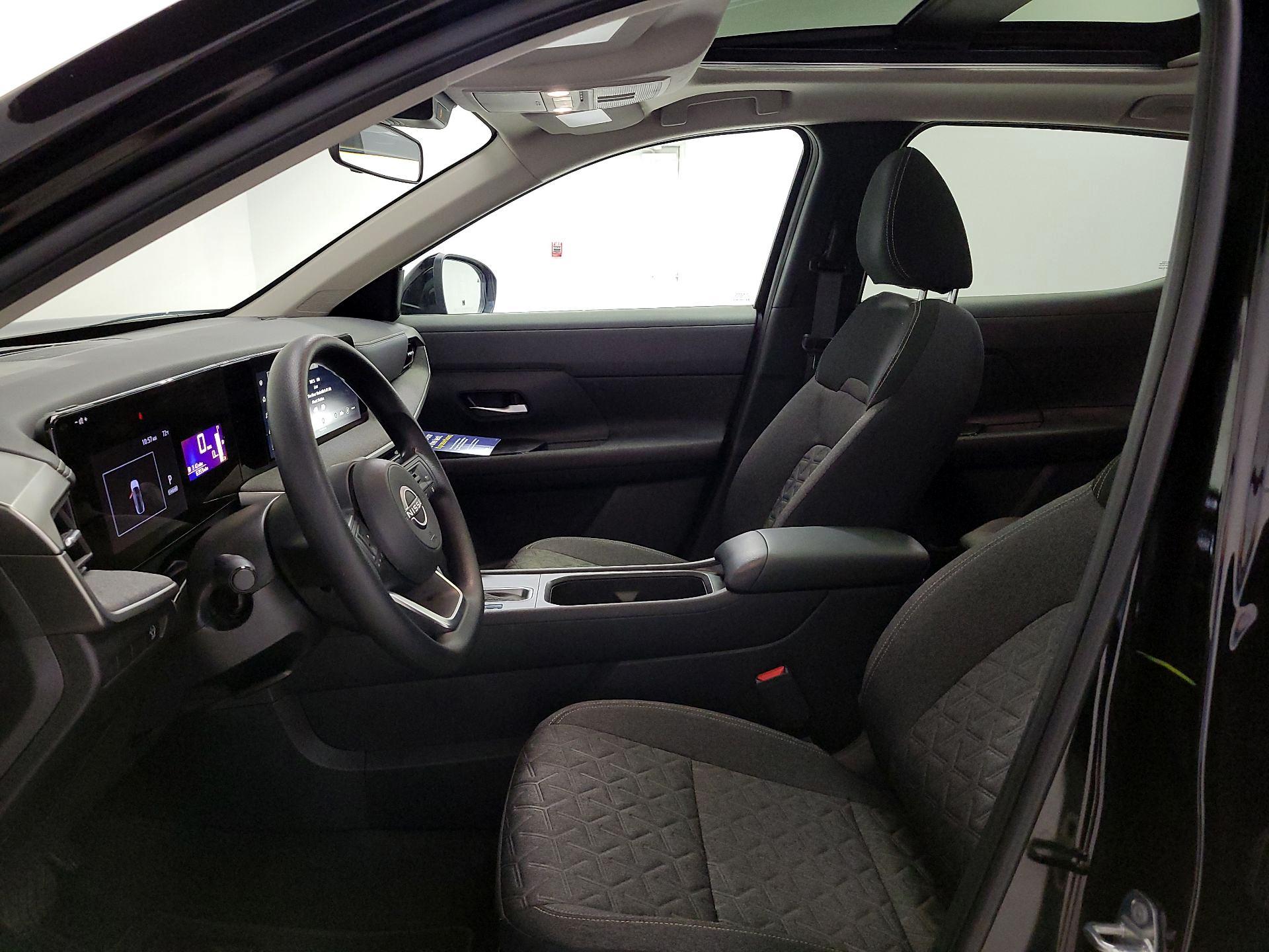 Thumbnail: 2025 Nissan Kicks - 11