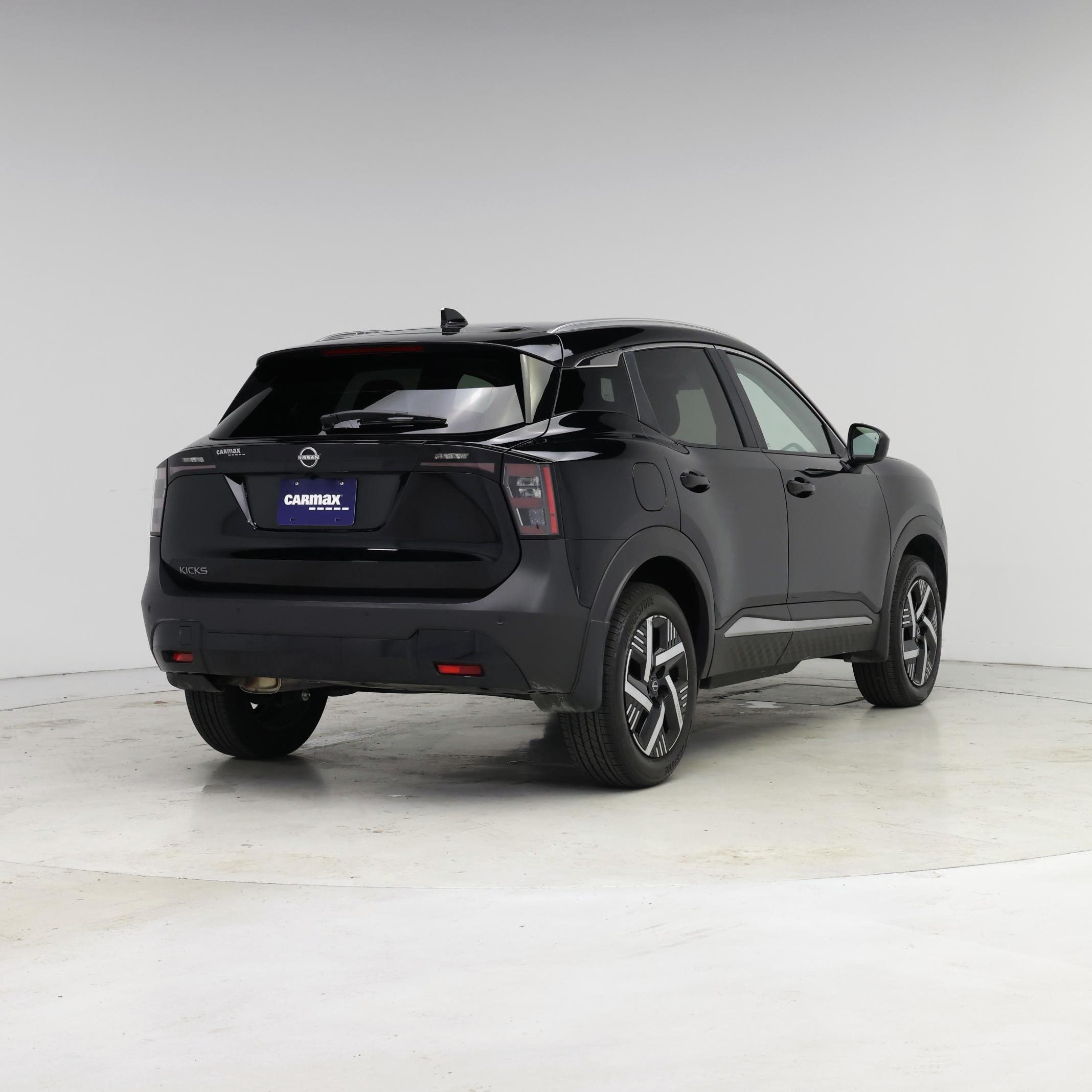 Thumbnail: 2025 Nissan Kicks - 8