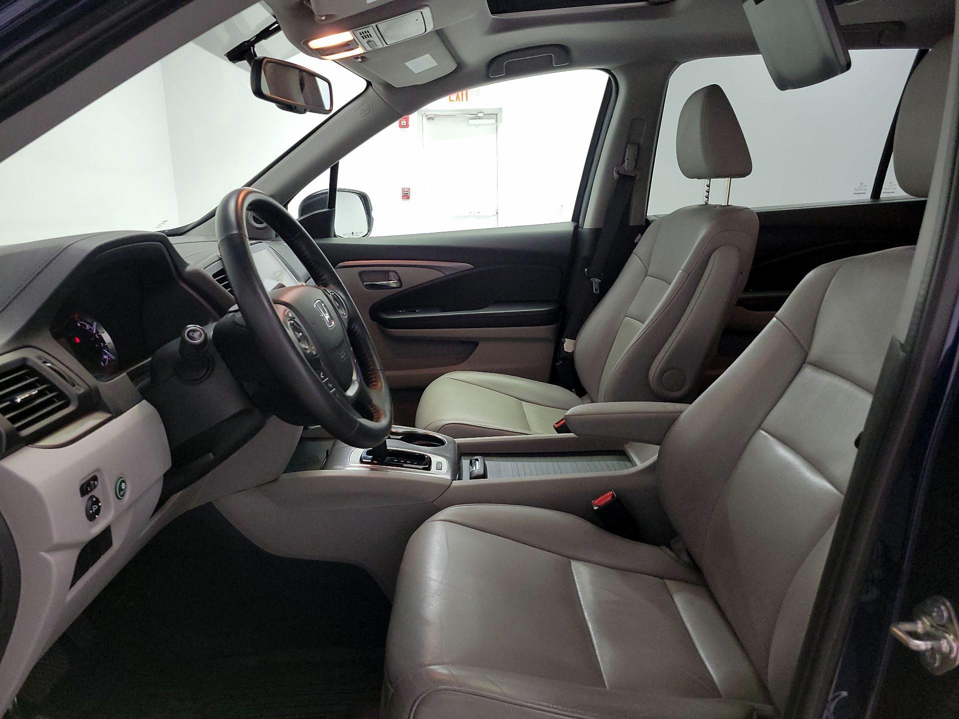 Thumbnail: 2016 Honda Pilot - 11
