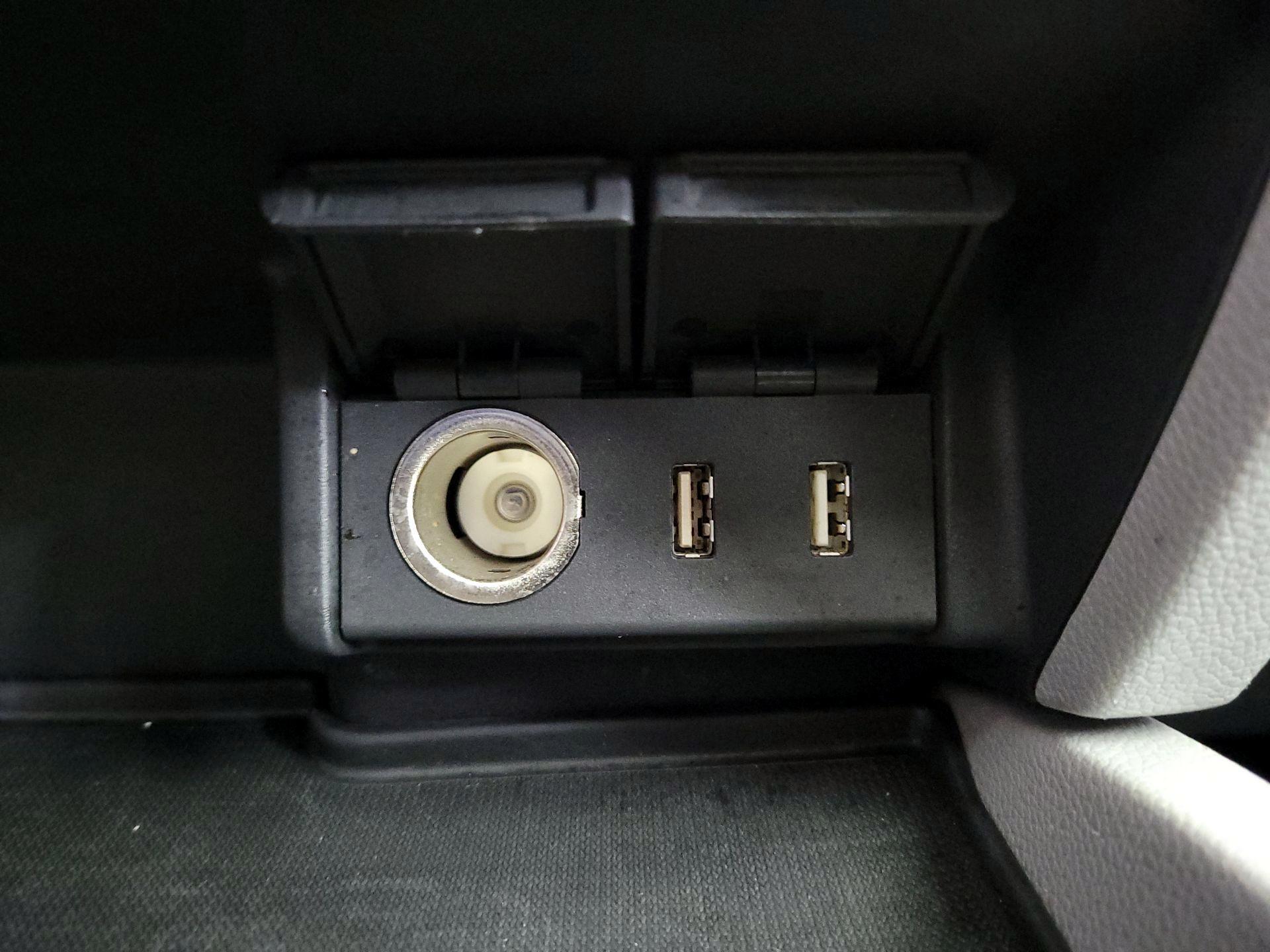 Thumbnail: 2016 Honda Pilot - 18