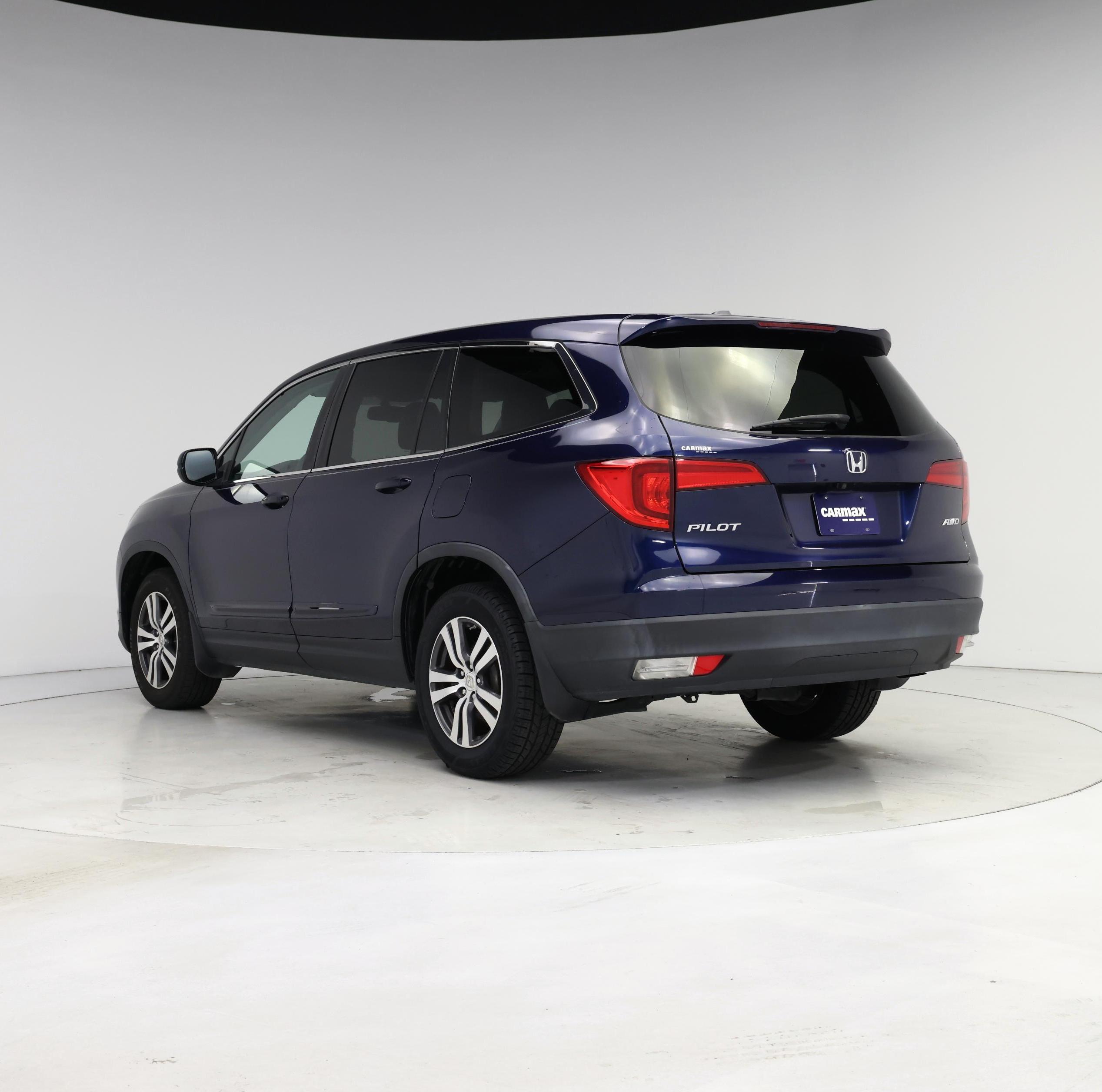 Thumbnail: 2016 Honda Pilot - 2