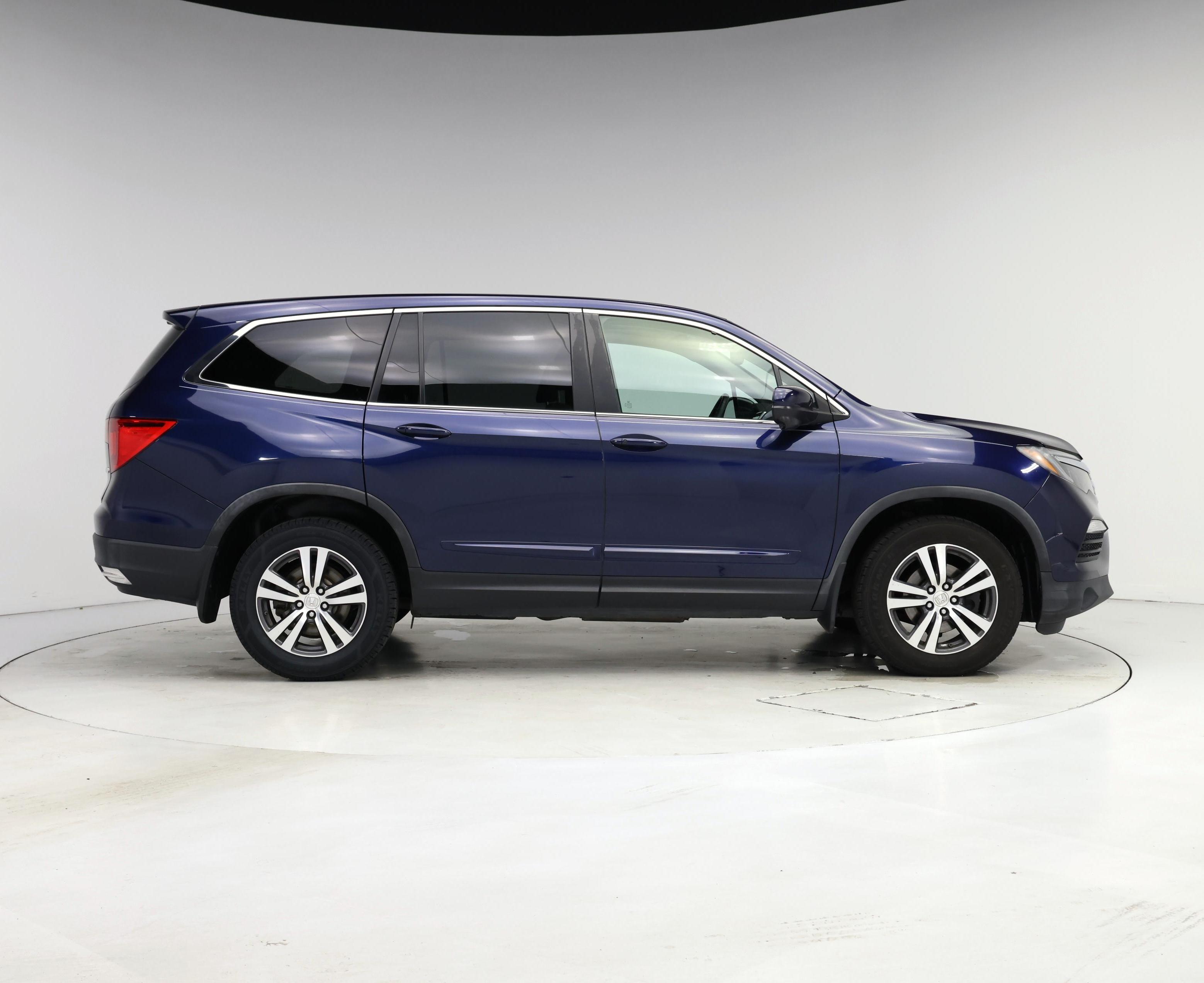 Thumbnail: 2016 Honda Pilot - 7