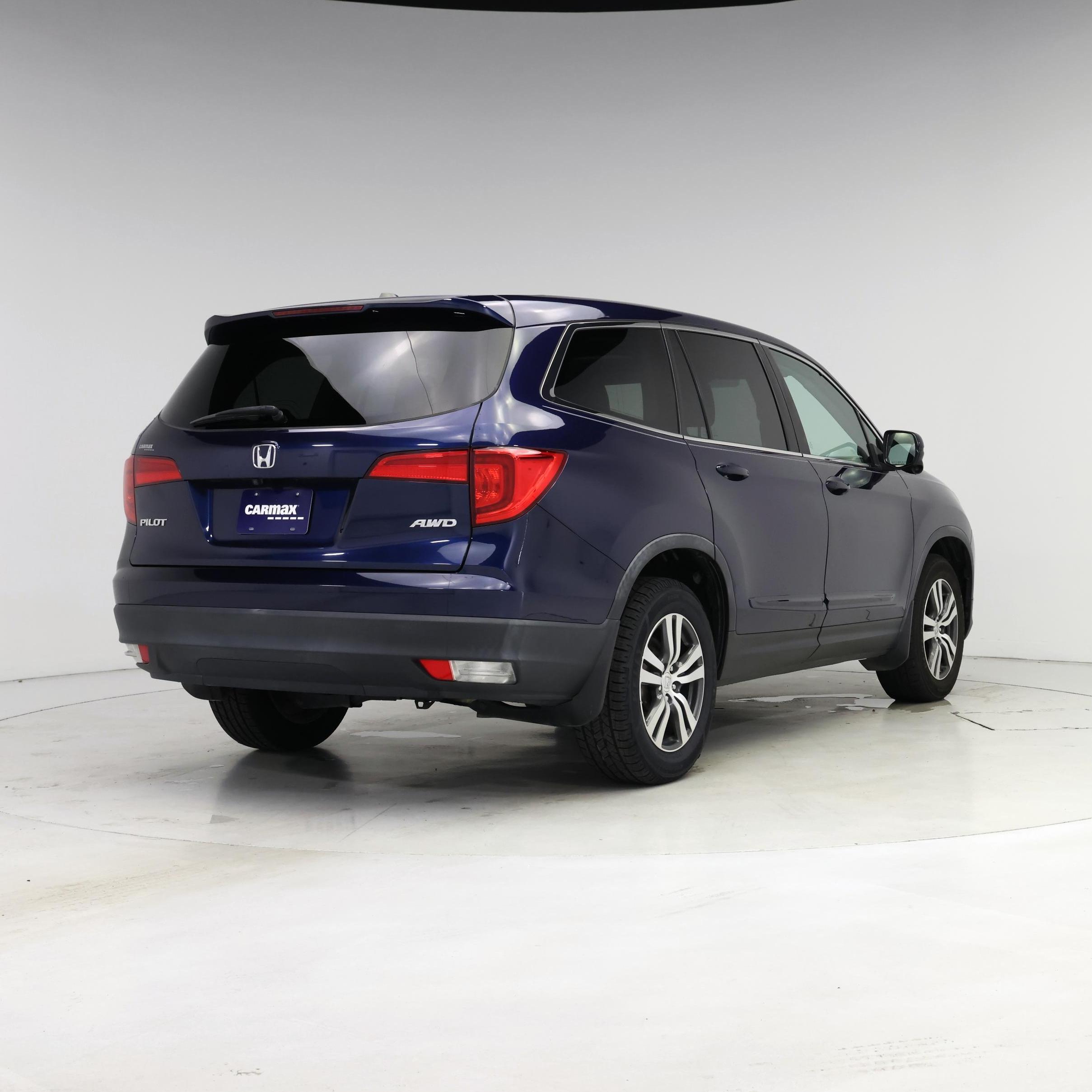 Thumbnail: 2016 Honda Pilot - 8