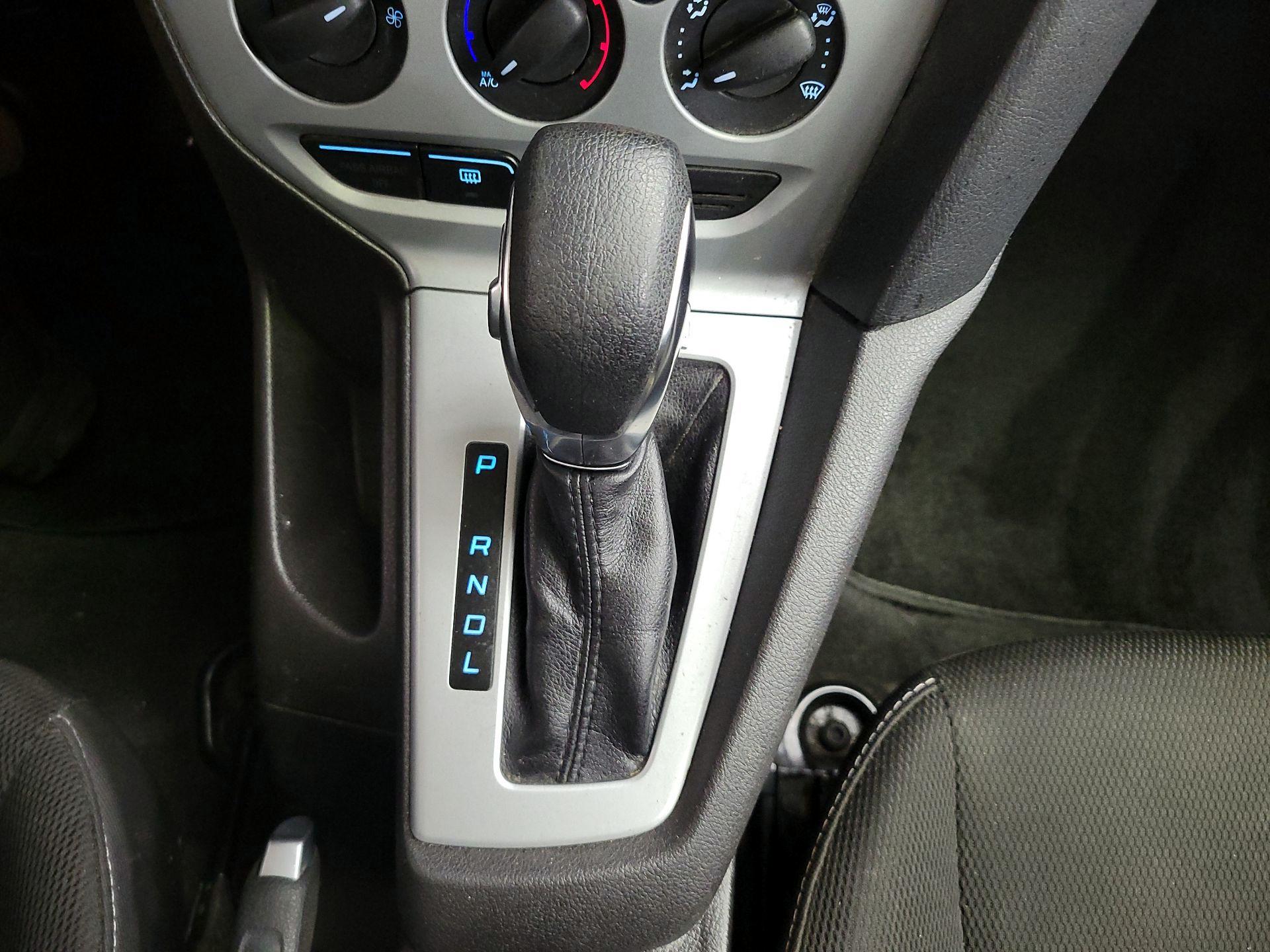 Thumbnail: 2014 Ford Focus - 16