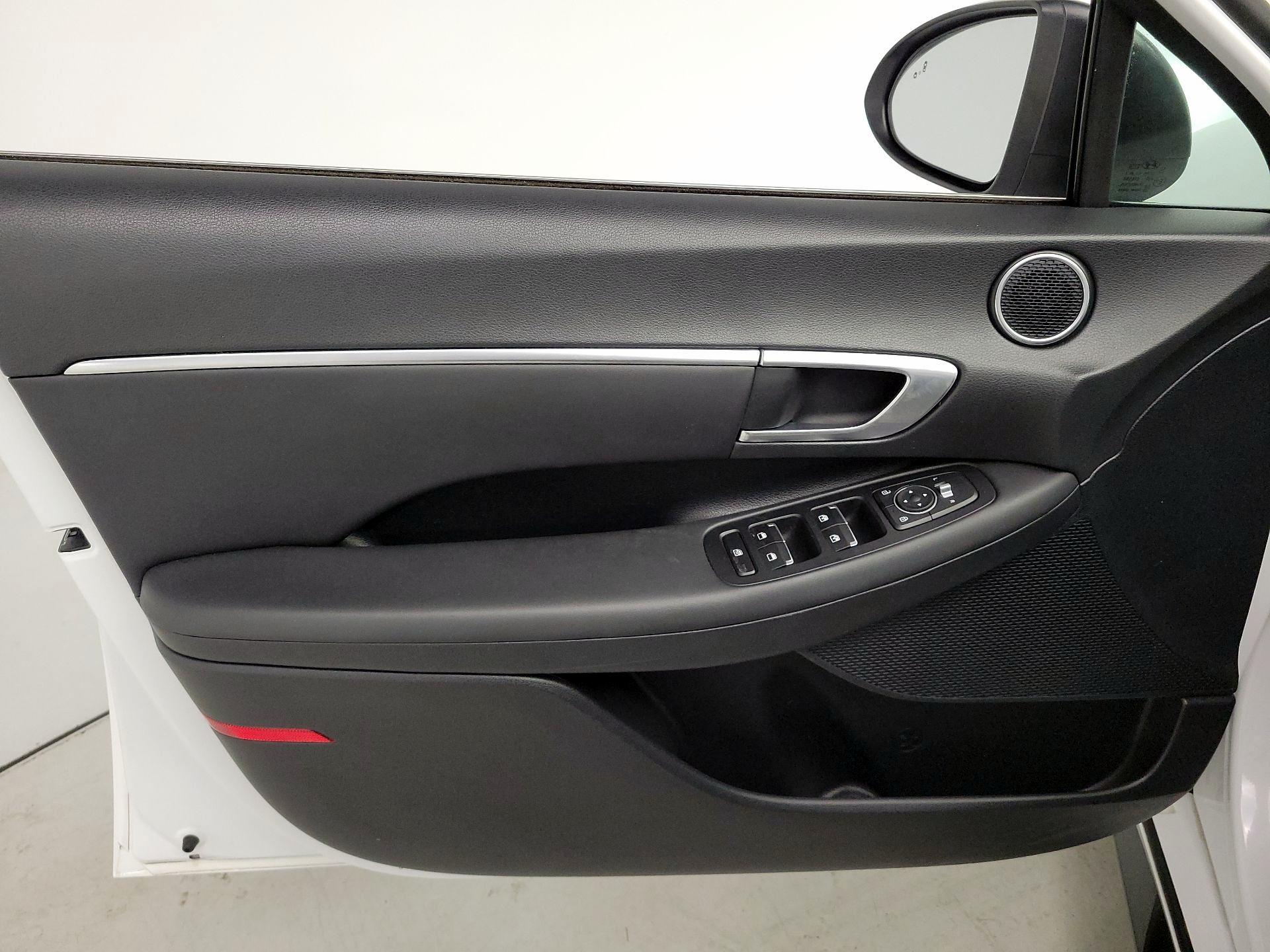 Thumbnail: 2021 Hyundai Sonata - 12