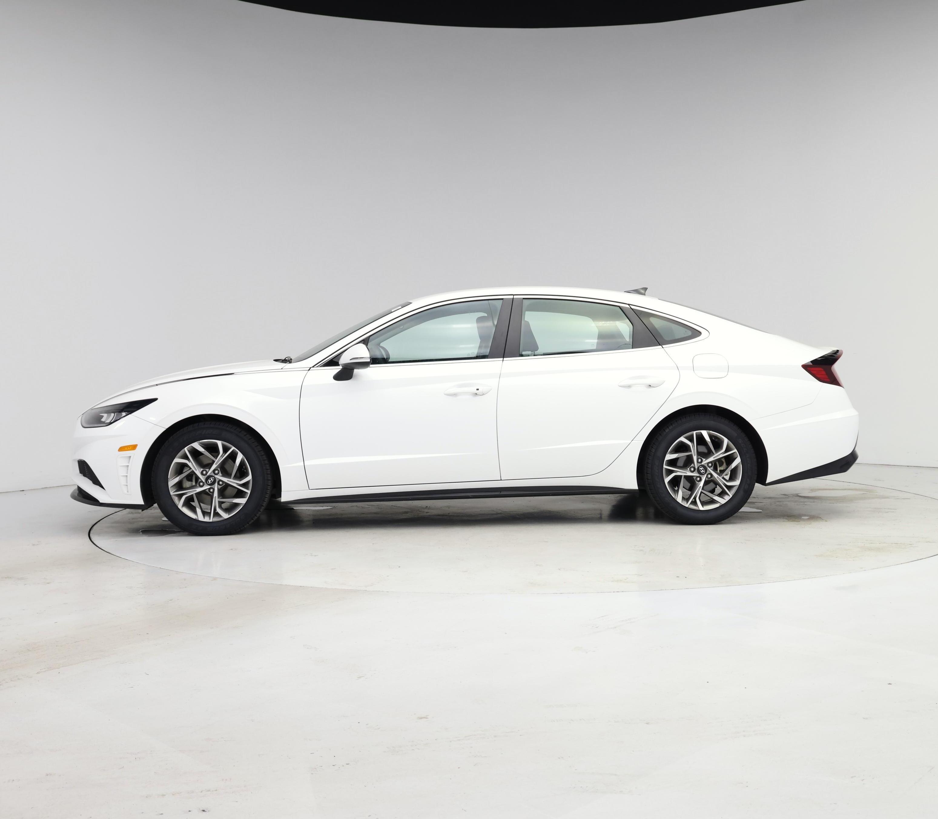 Thumbnail: 2021 Hyundai Sonata - 3