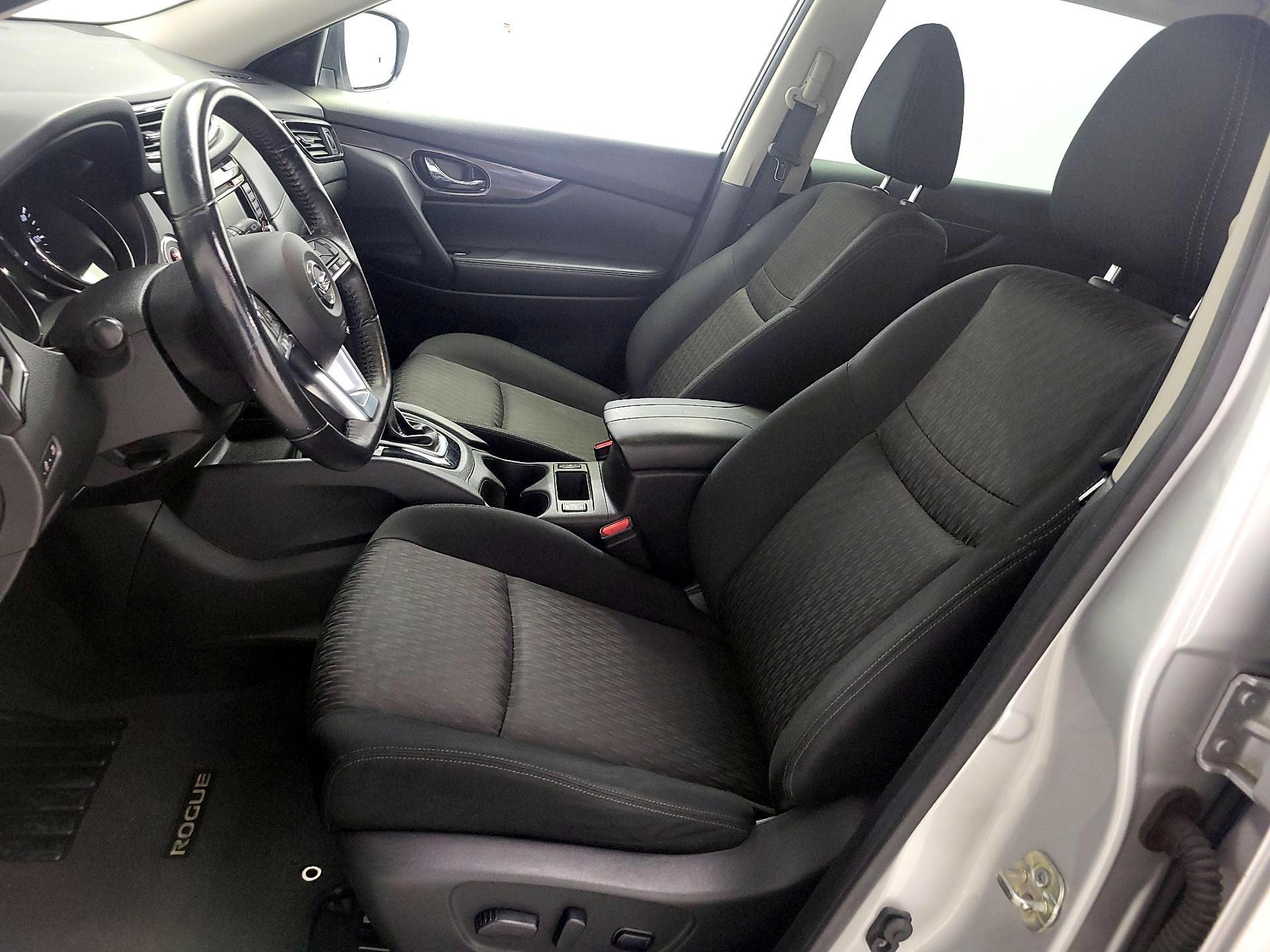 Thumbnail: 2019 Nissan Rogue - 11