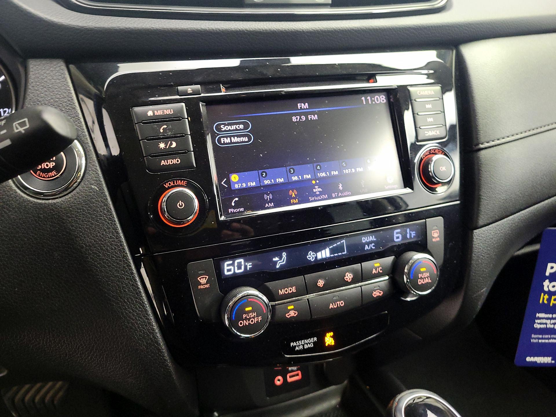 Thumbnail: 2019 Nissan Rogue - 15