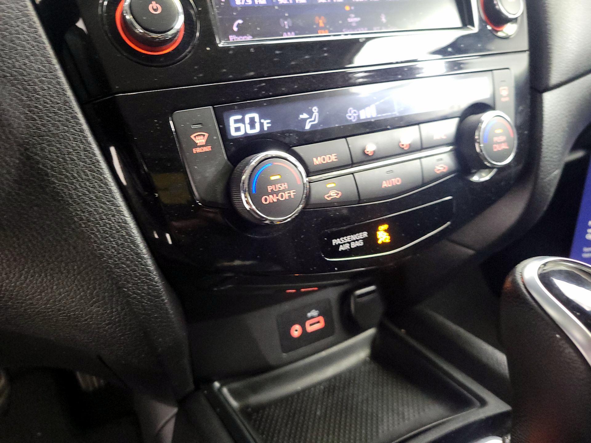 Thumbnail: 2019 Nissan Rogue - 16