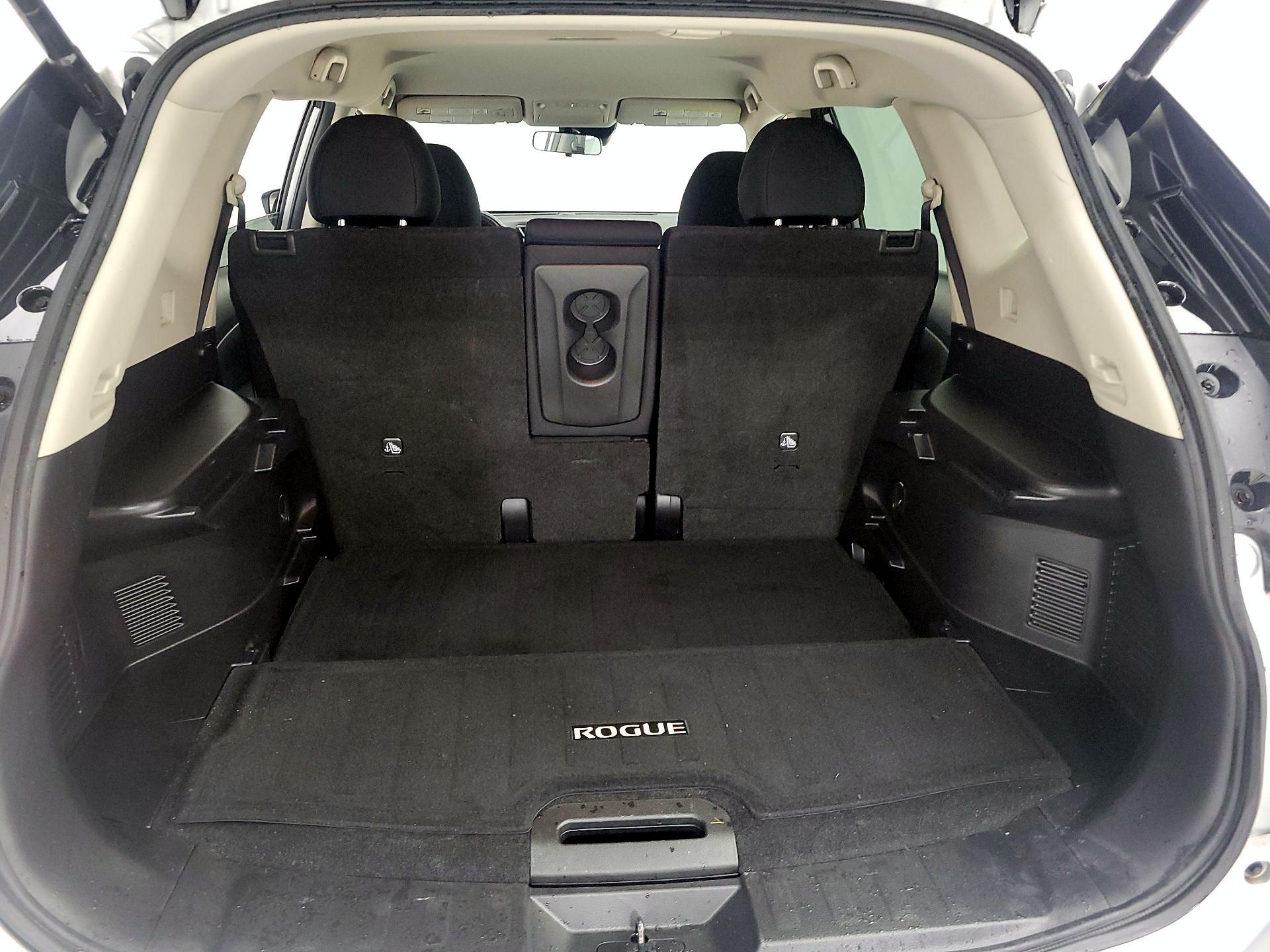 Thumbnail: 2019 Nissan Rogue - 20