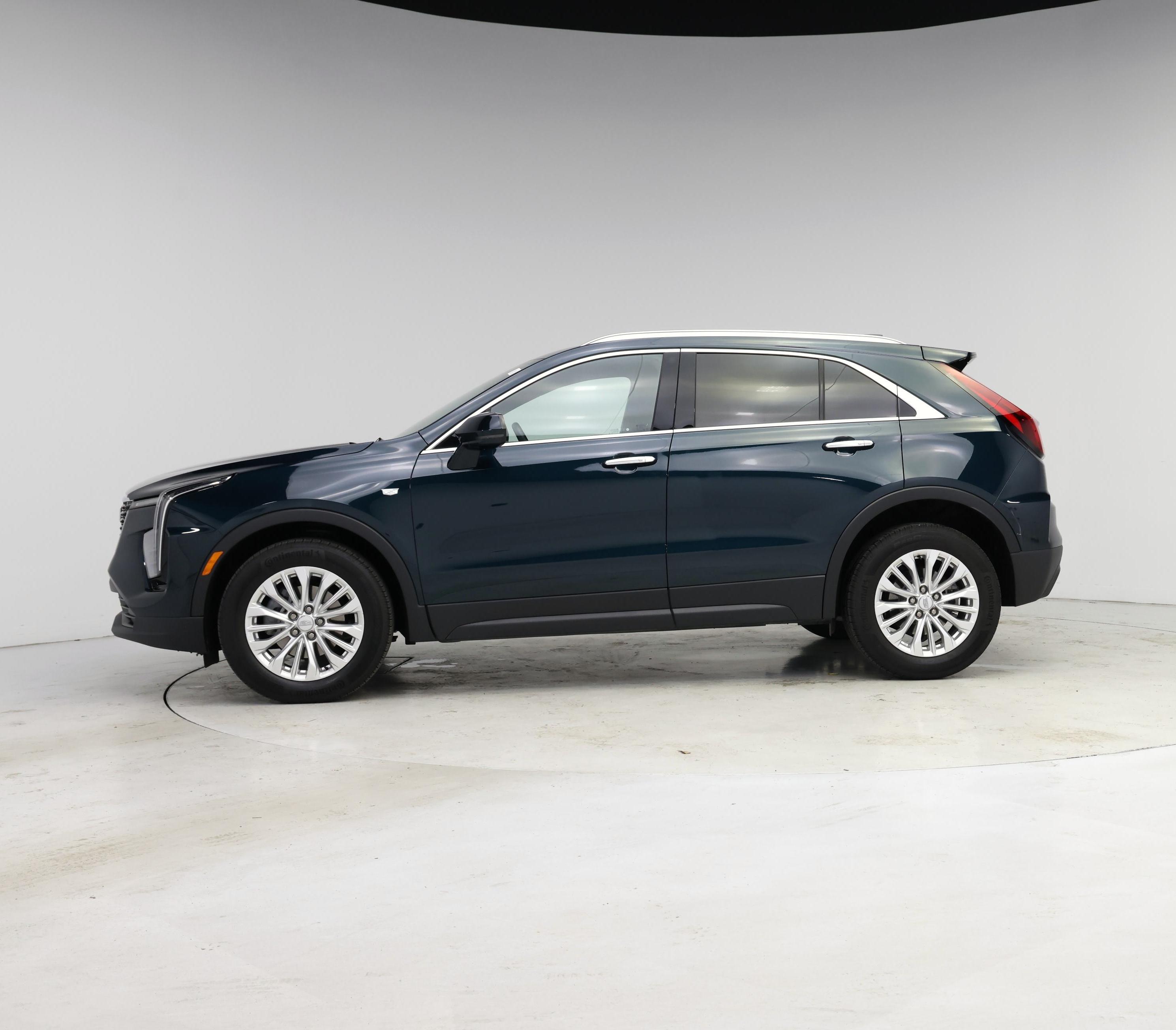 Thumbnail: 2024 Cadillac XT4 - 3