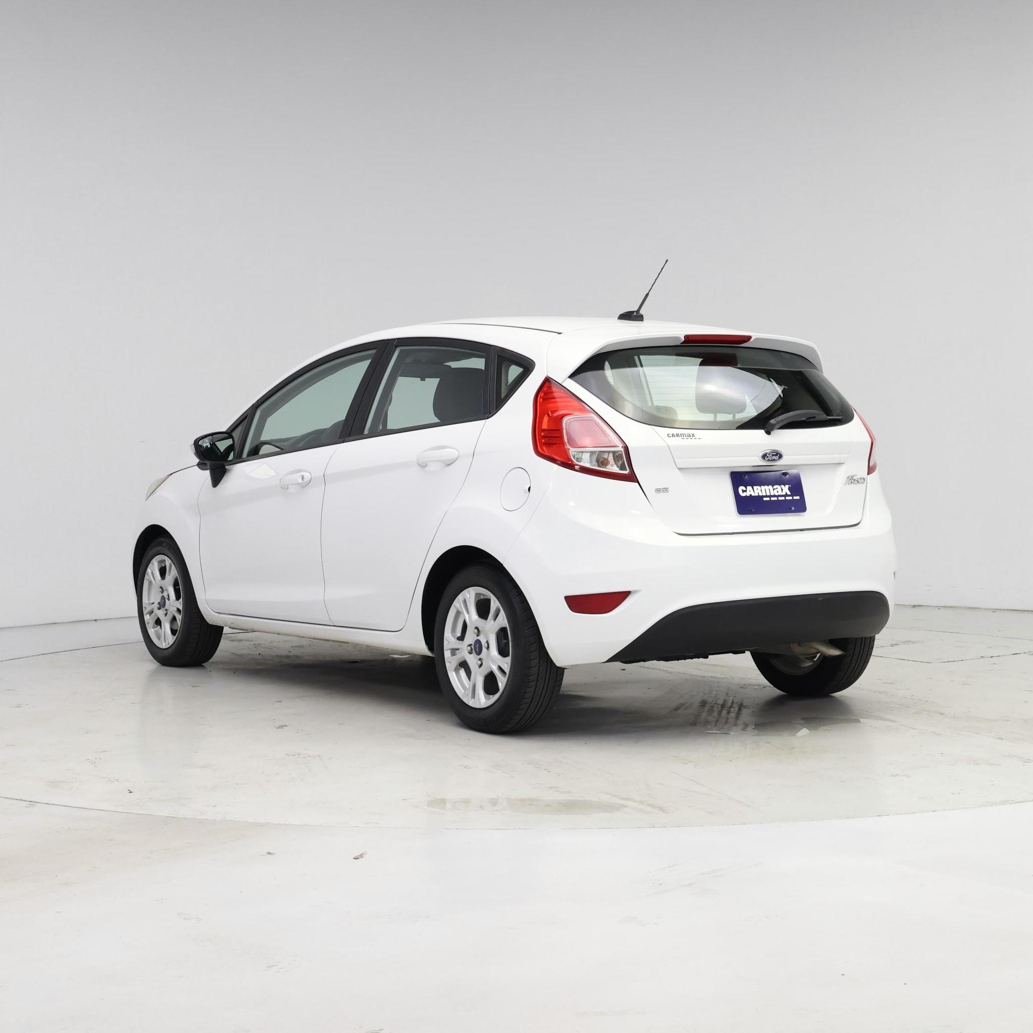 Thumbnail: 2015 Ford Fiesta - 2