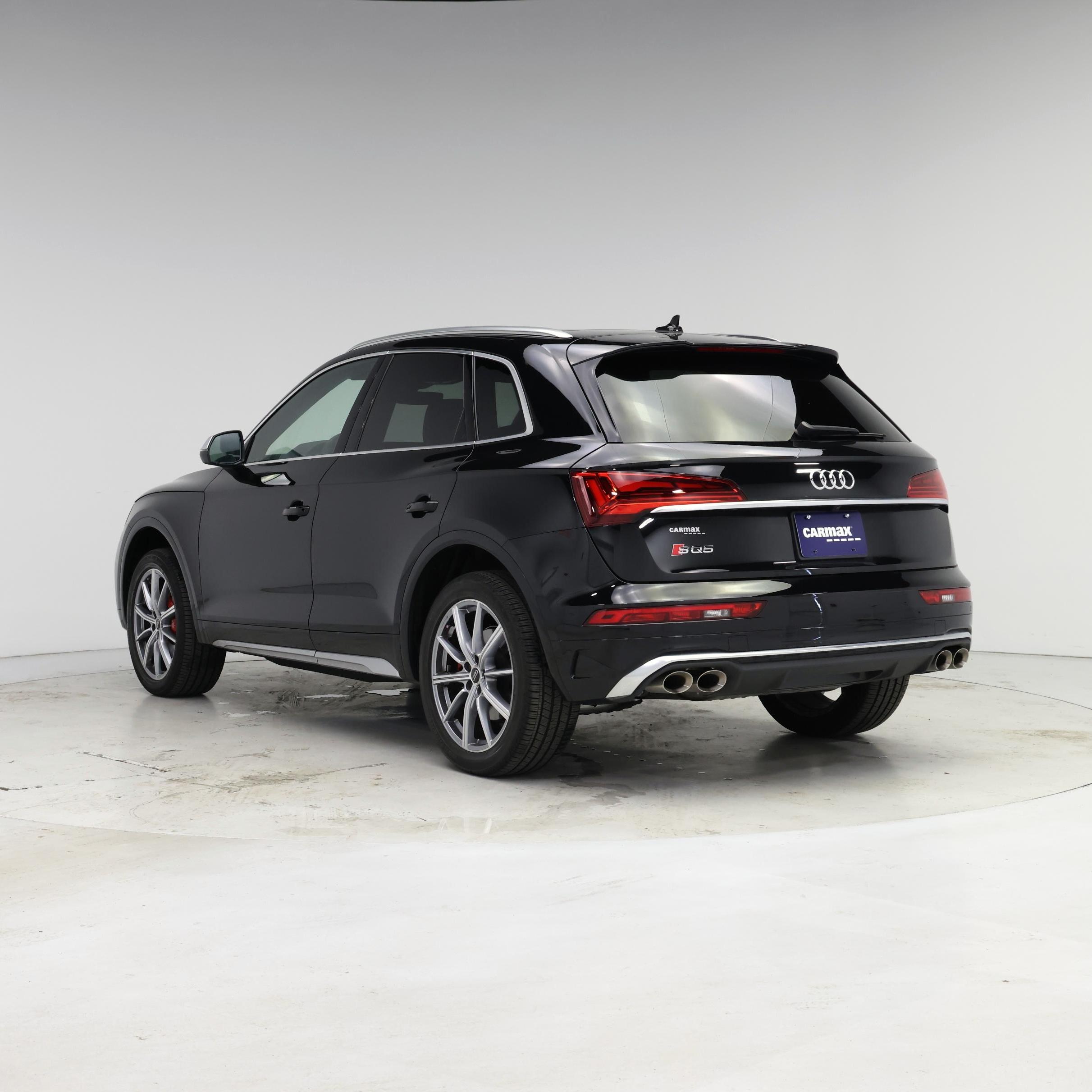 Thumbnail: 2025 Audi SQ5 - 2