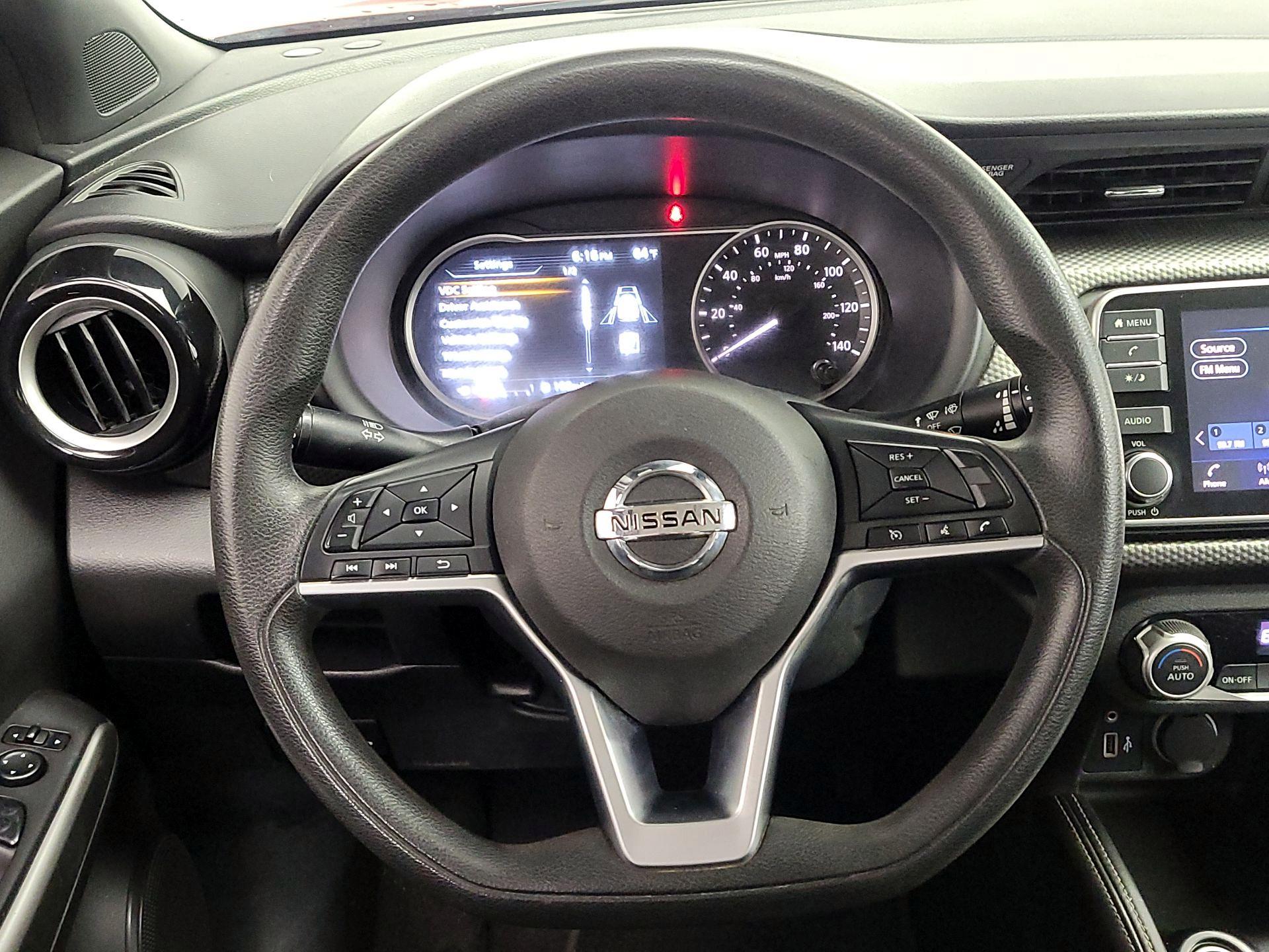 Thumbnail: 2020 Nissan Kicks - 10