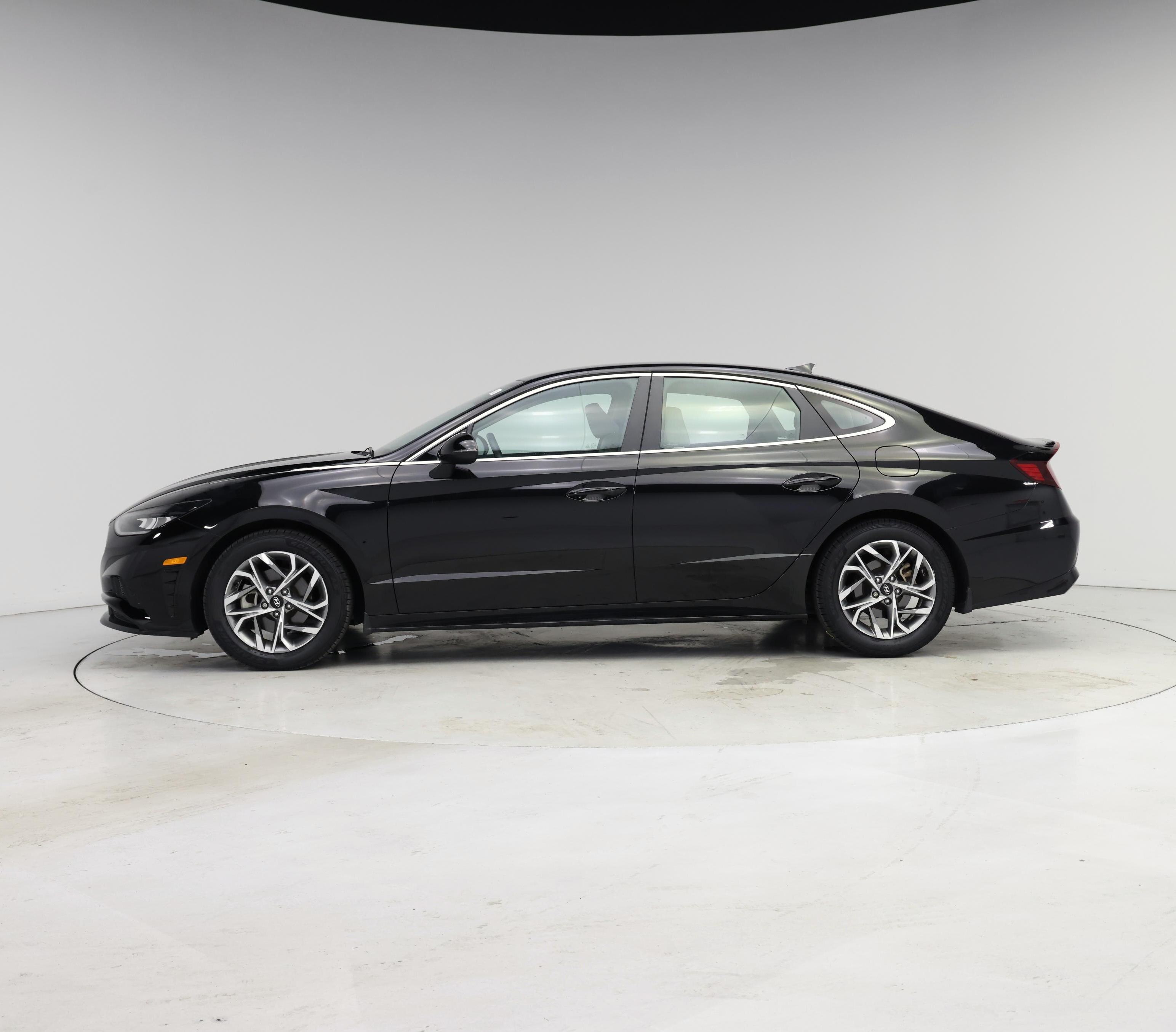 Thumbnail: 2022 Hyundai Sonata - 3