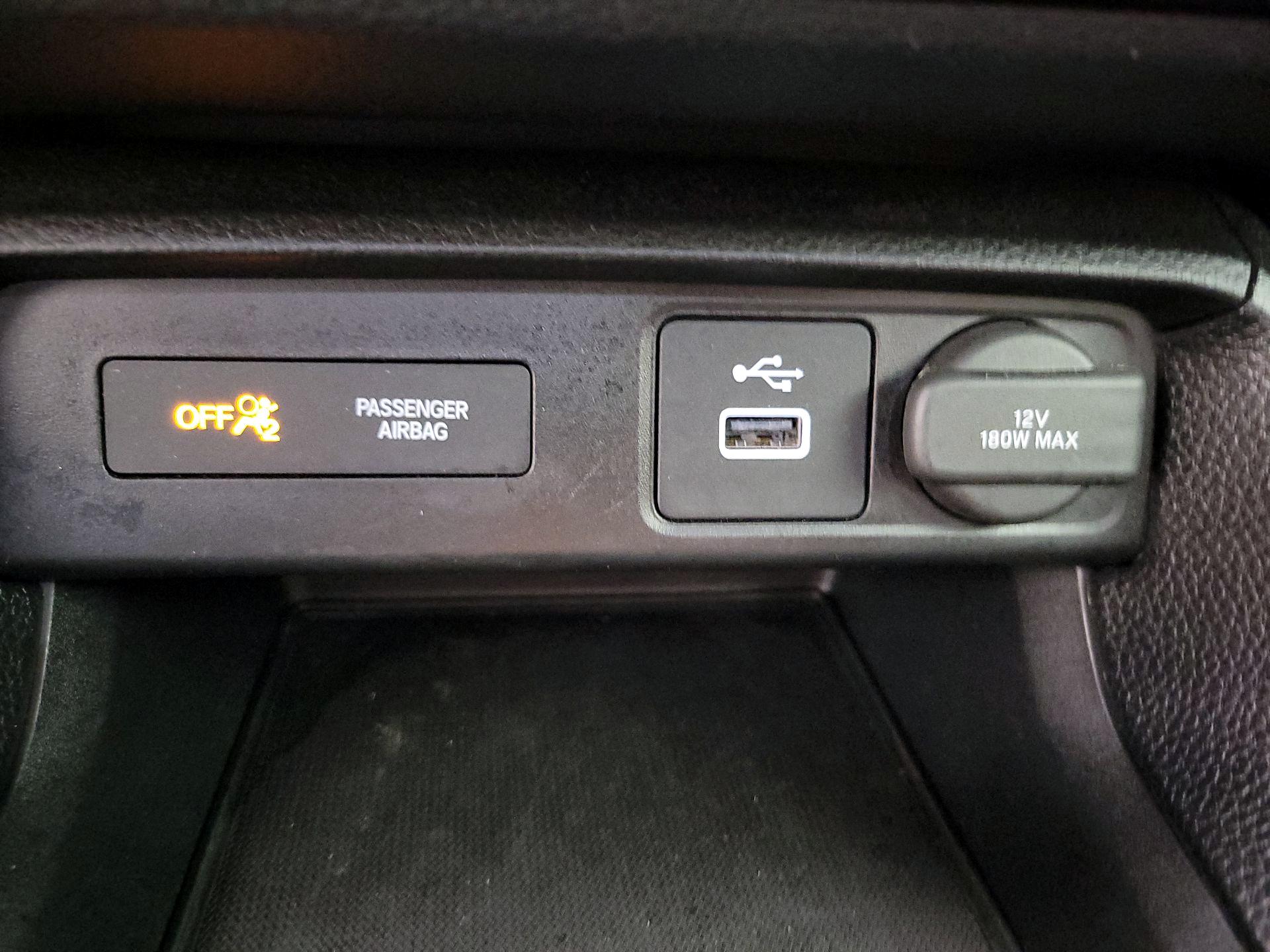 Thumbnail: 2024 Honda Civic - 18