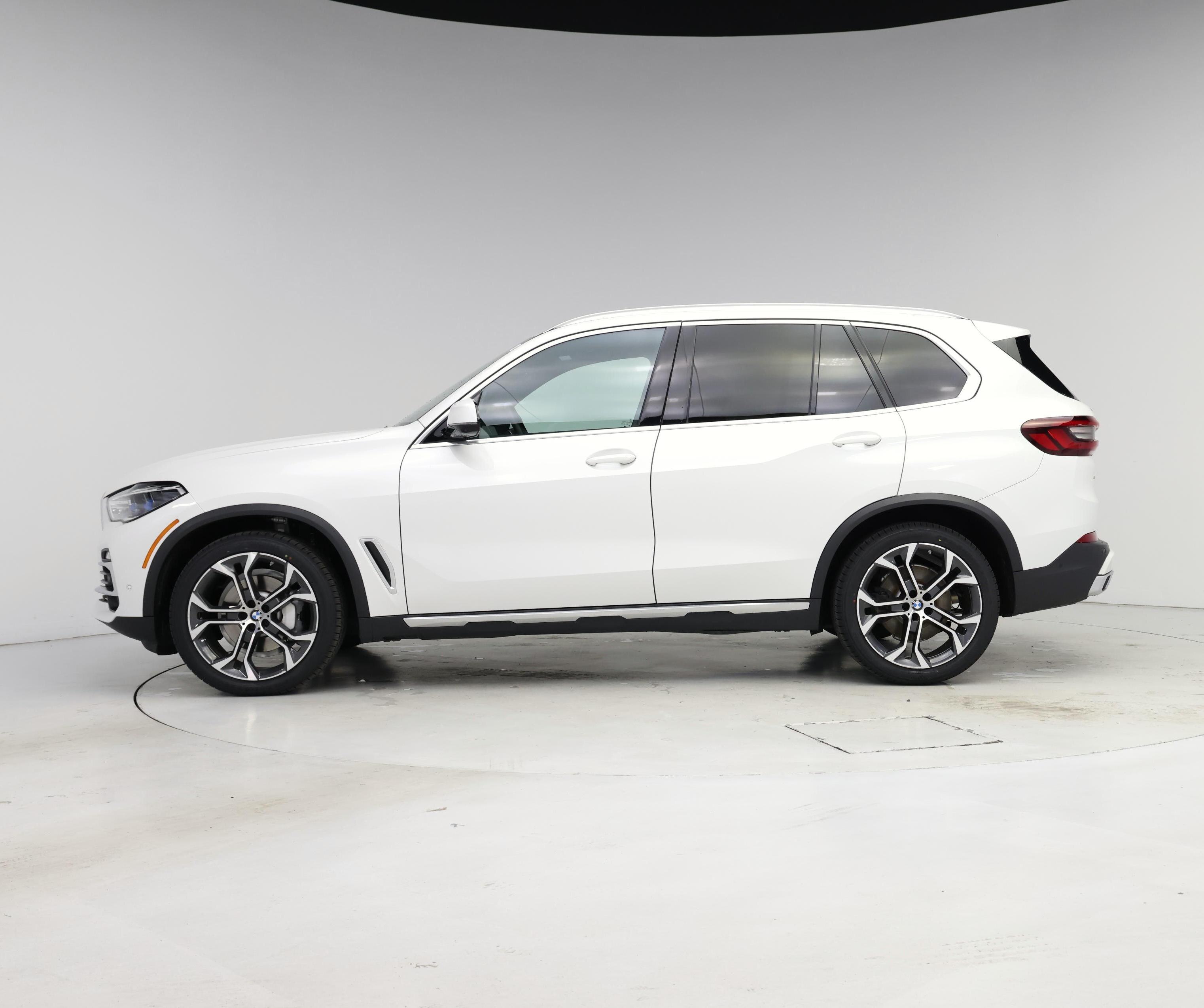 Thumbnail: 2020 BMW X5 - 3