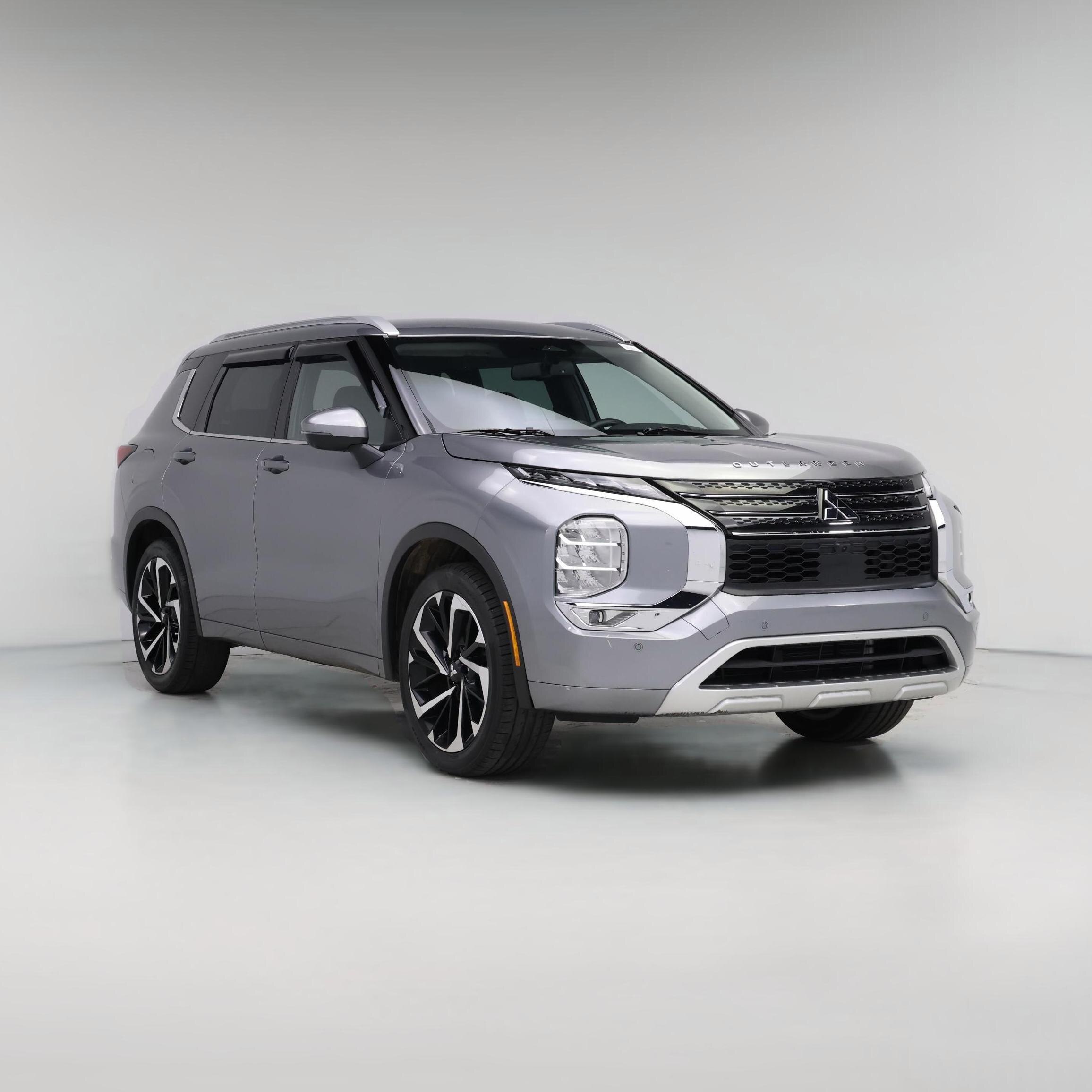 Thumbnail: 2022 Mitsubishi Outlander - 1