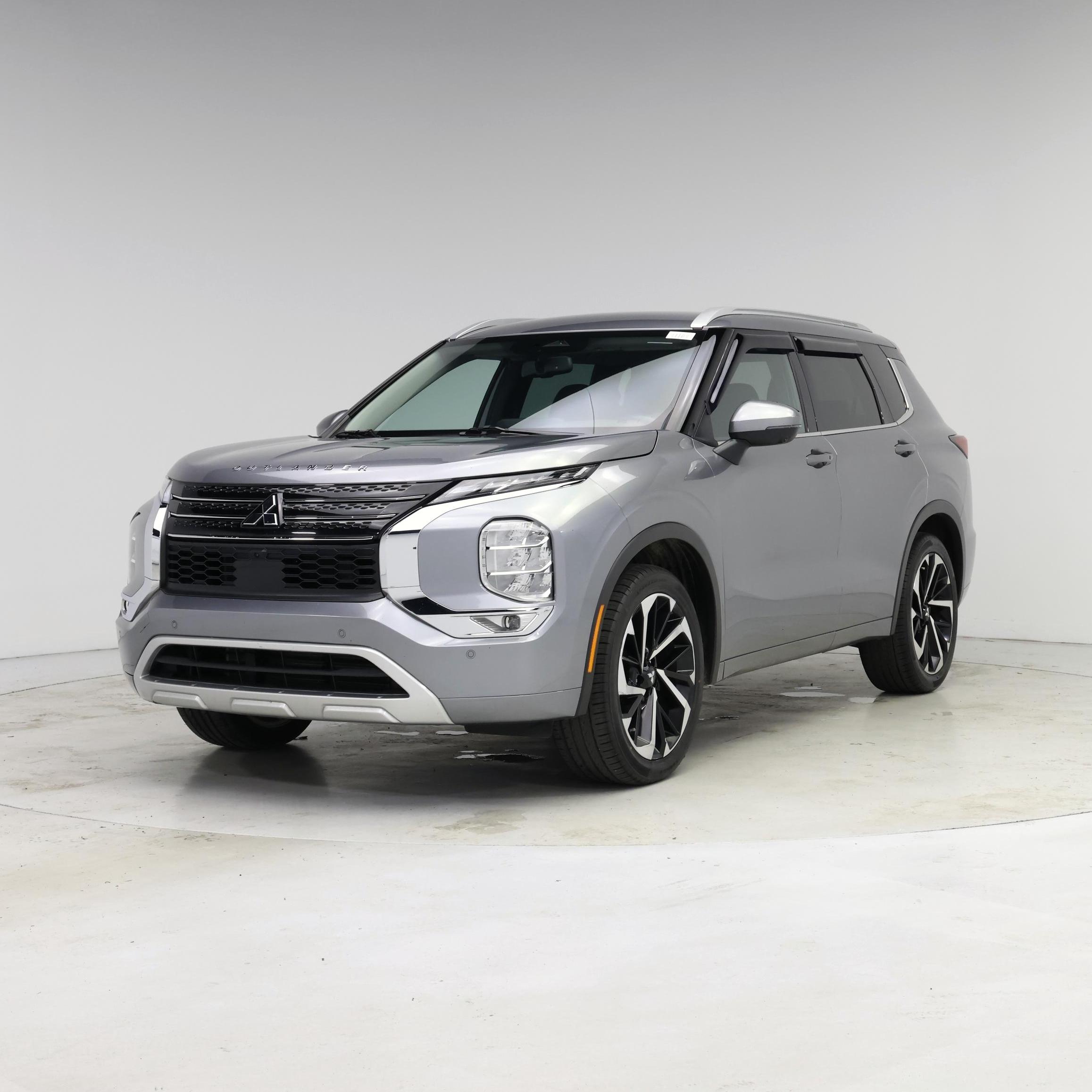 Thumbnail: 2022 Mitsubishi Outlander - 4