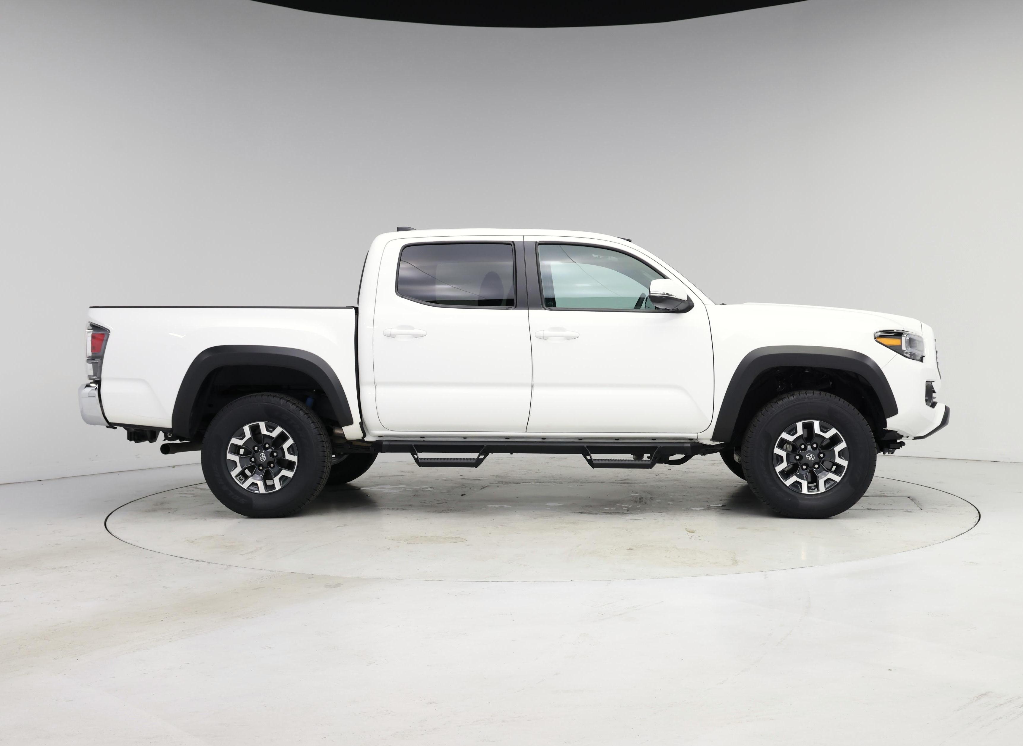 Thumbnail: 2023 Toyota Tacoma - 7