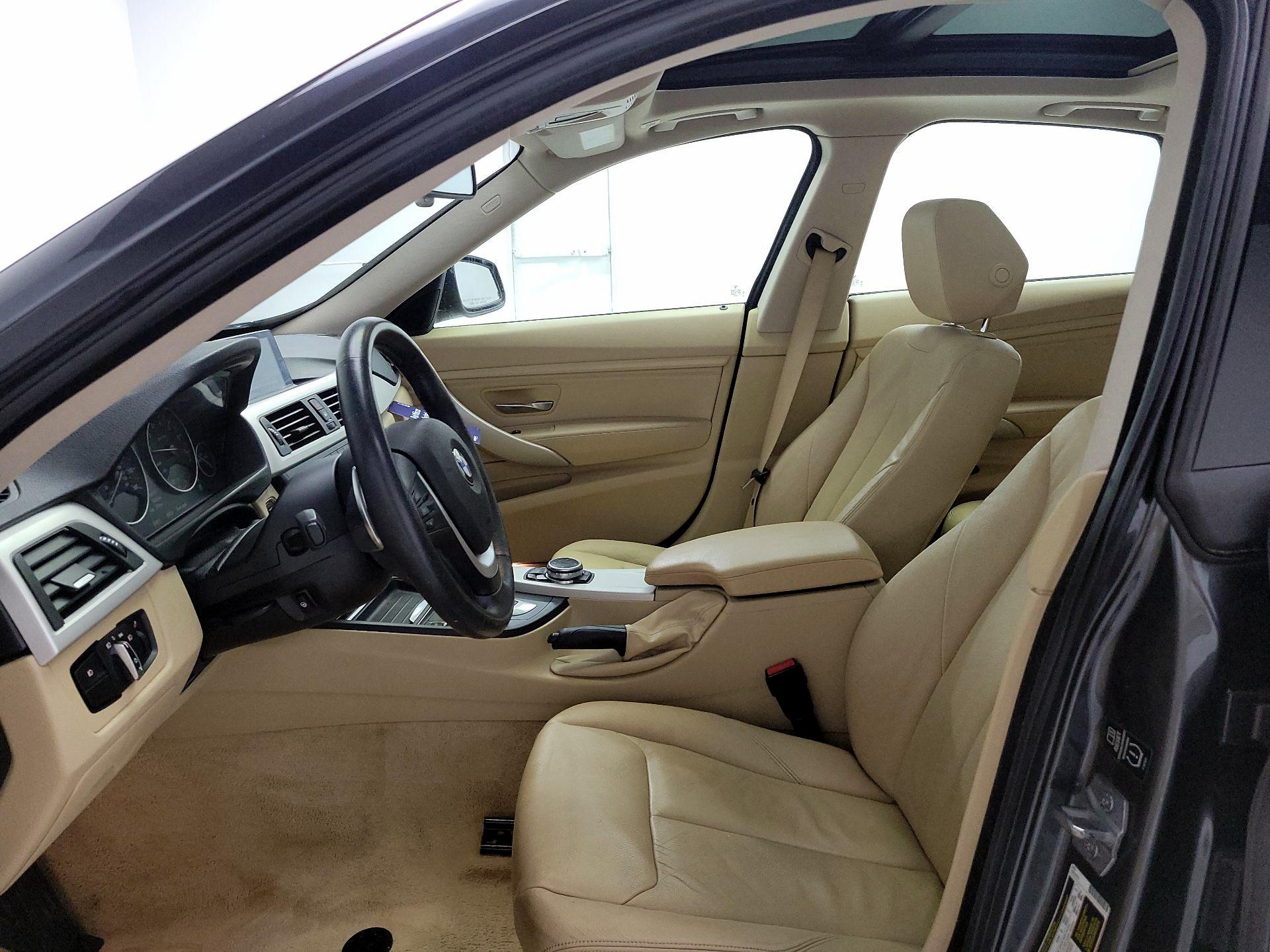 Thumbnail: 2014 BMW 3 Series - 11