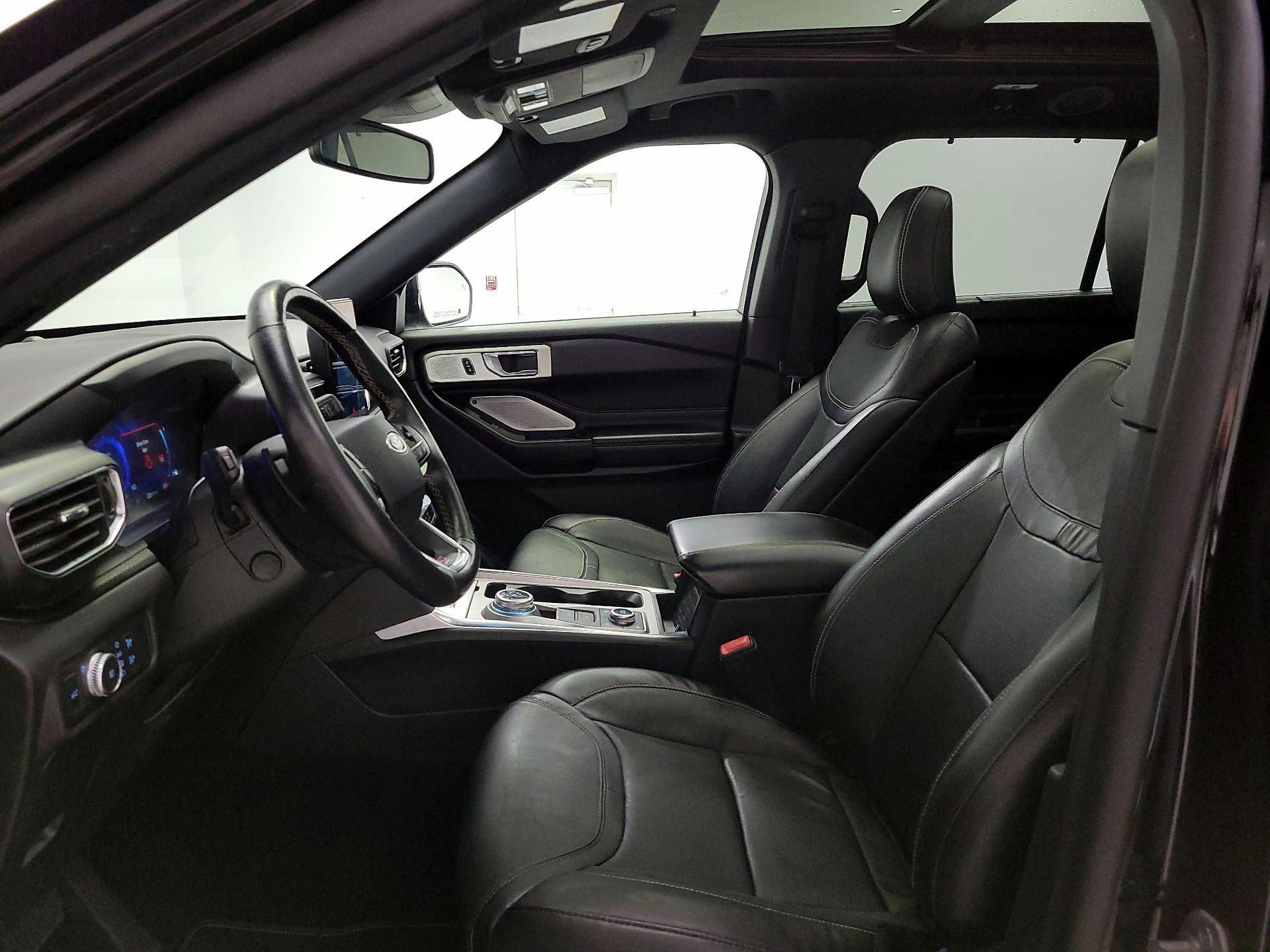 Thumbnail: 2020 Ford Explorer - 11