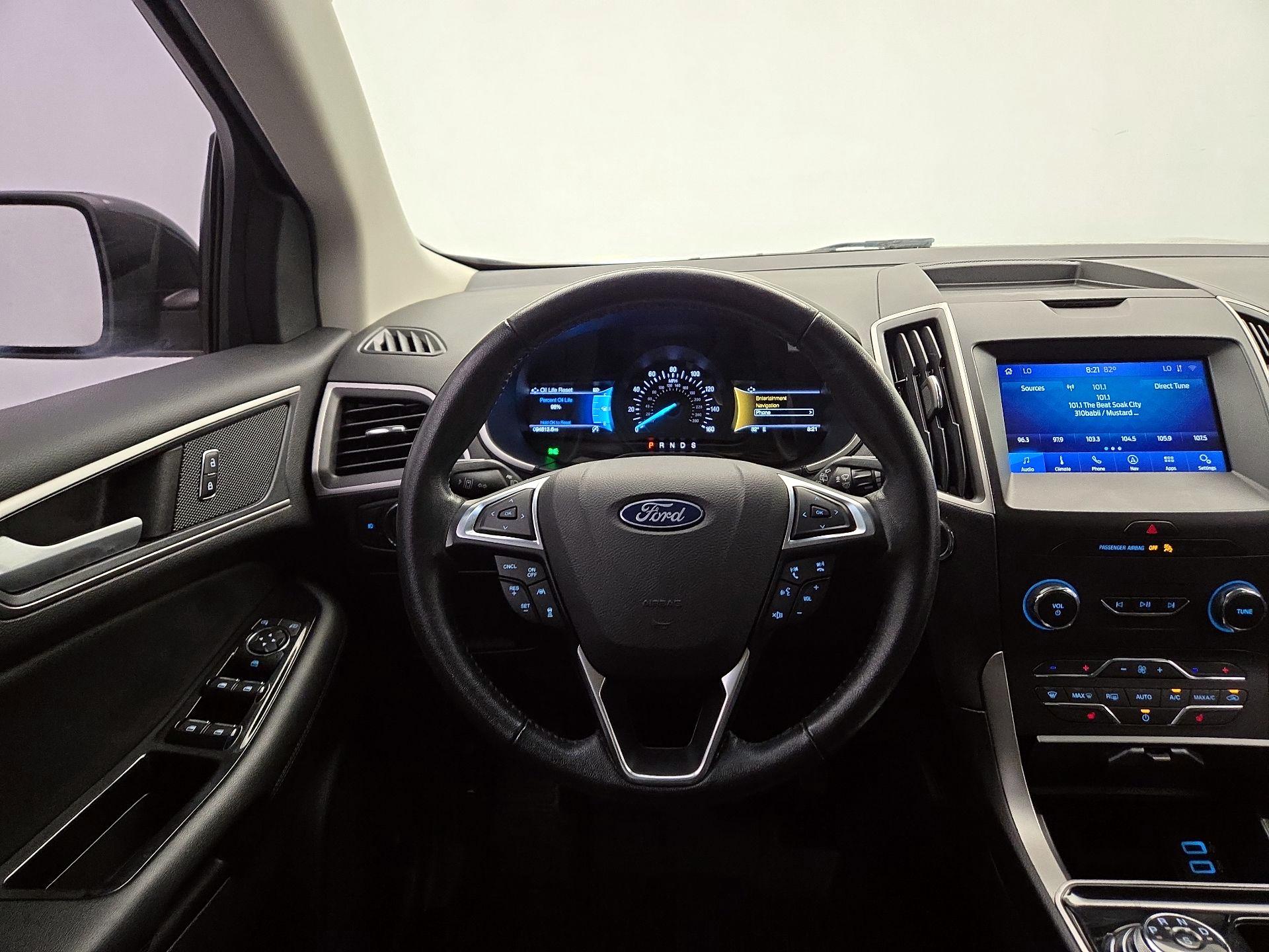 Thumbnail: 2020 Ford Edge - 10