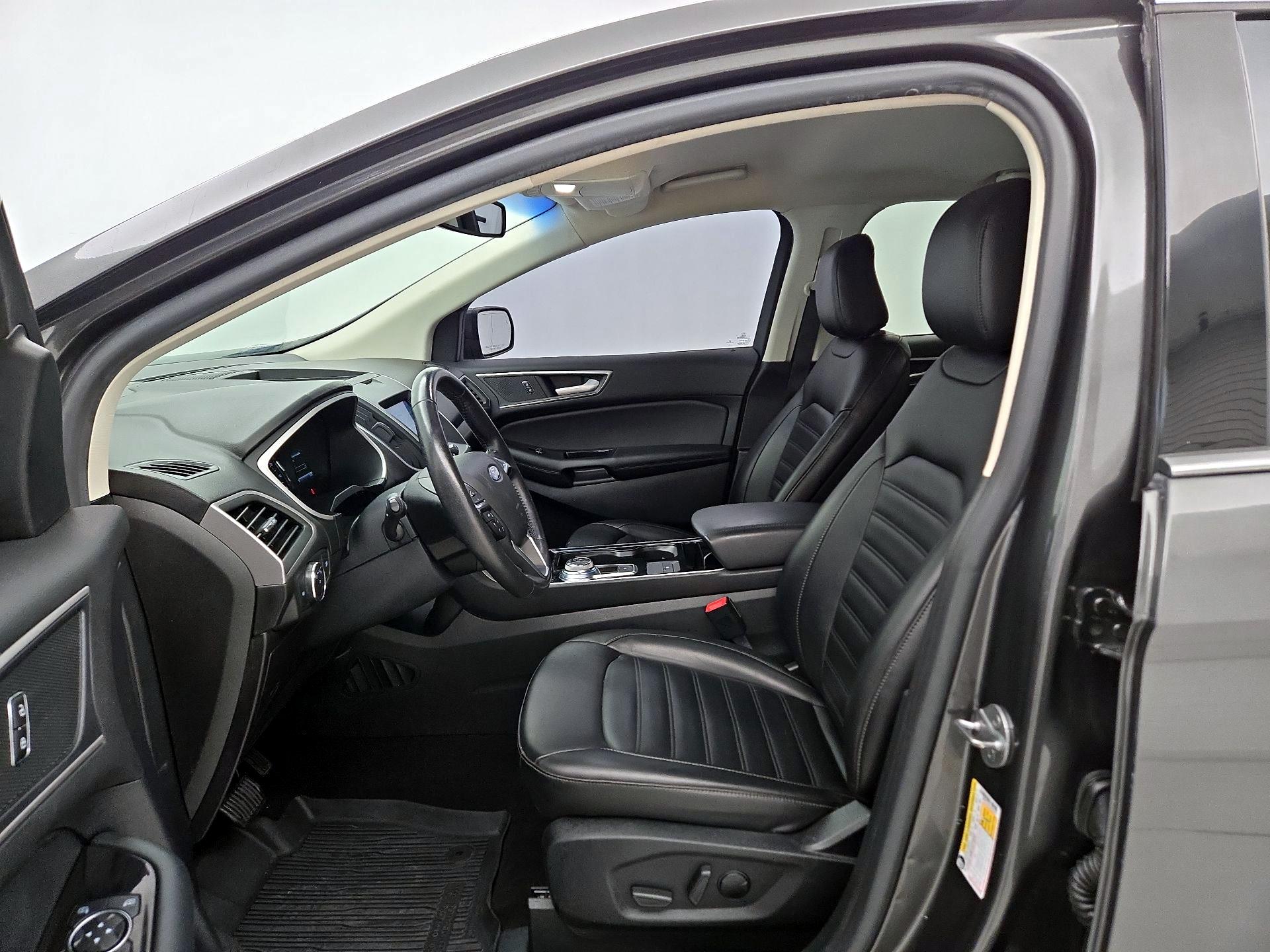 Thumbnail: 2020 Ford Edge - 11