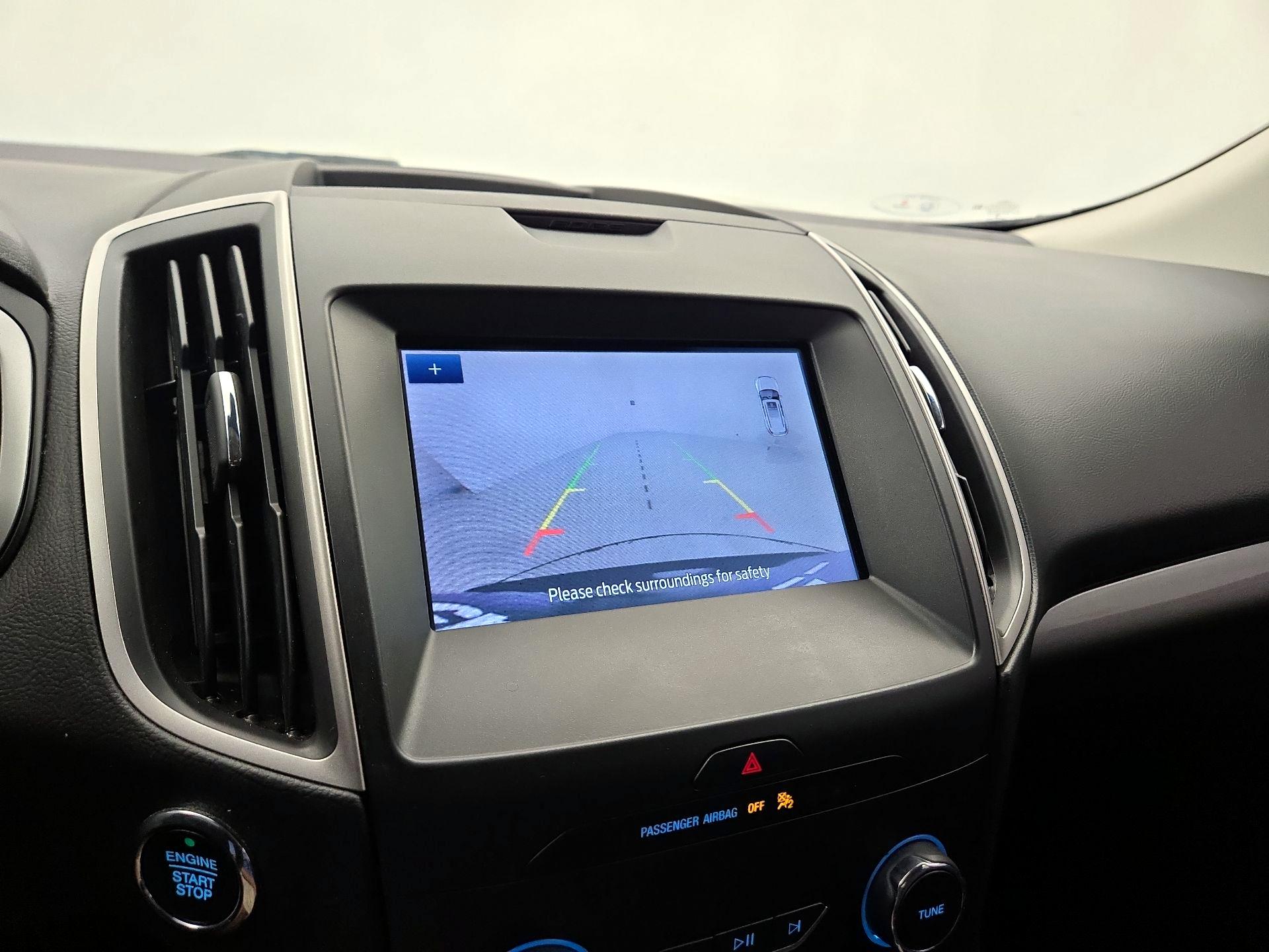 Thumbnail: 2020 Ford Edge - 14
