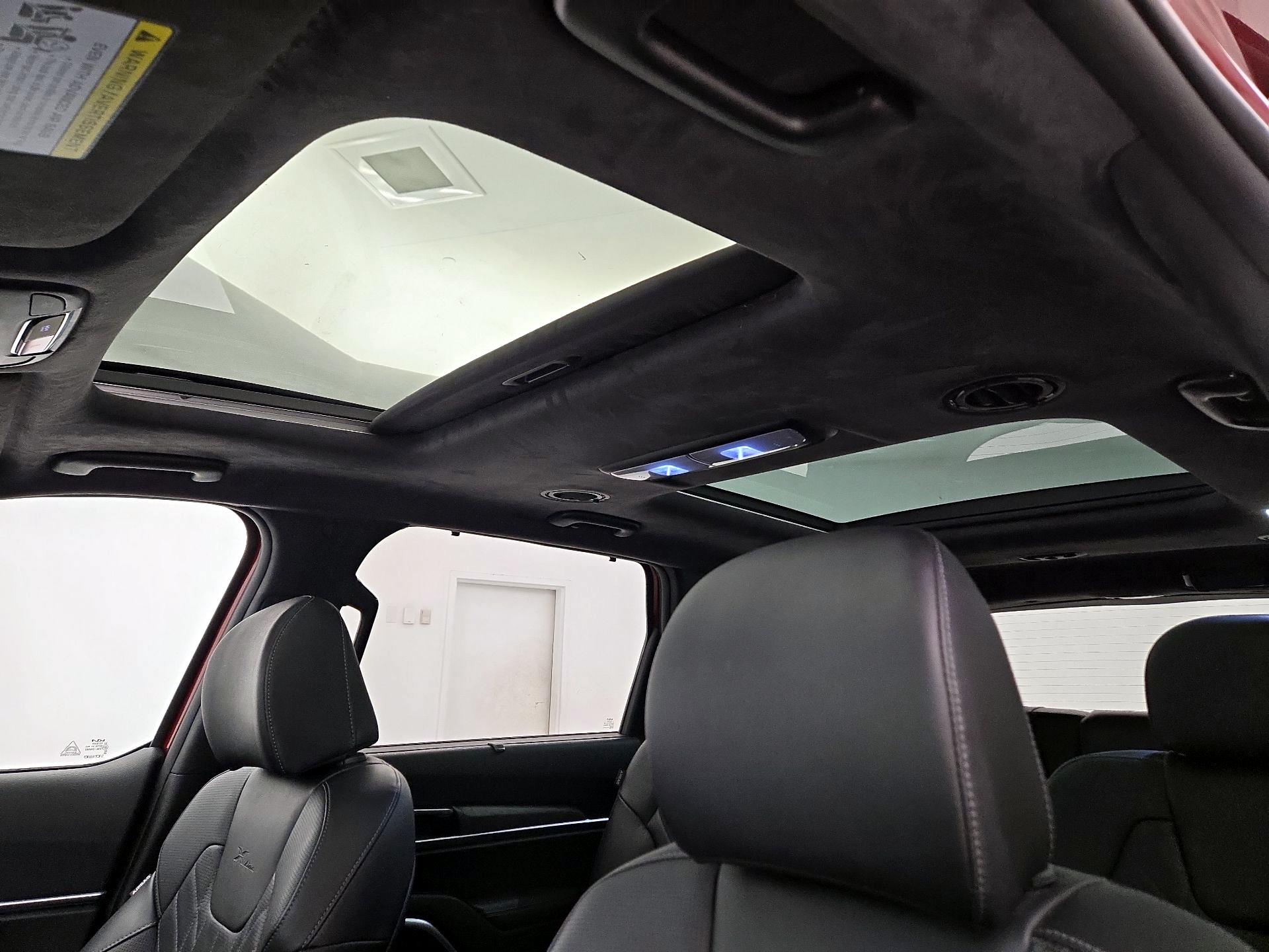 Thumbnail: 2023 Kia Telluride - 20