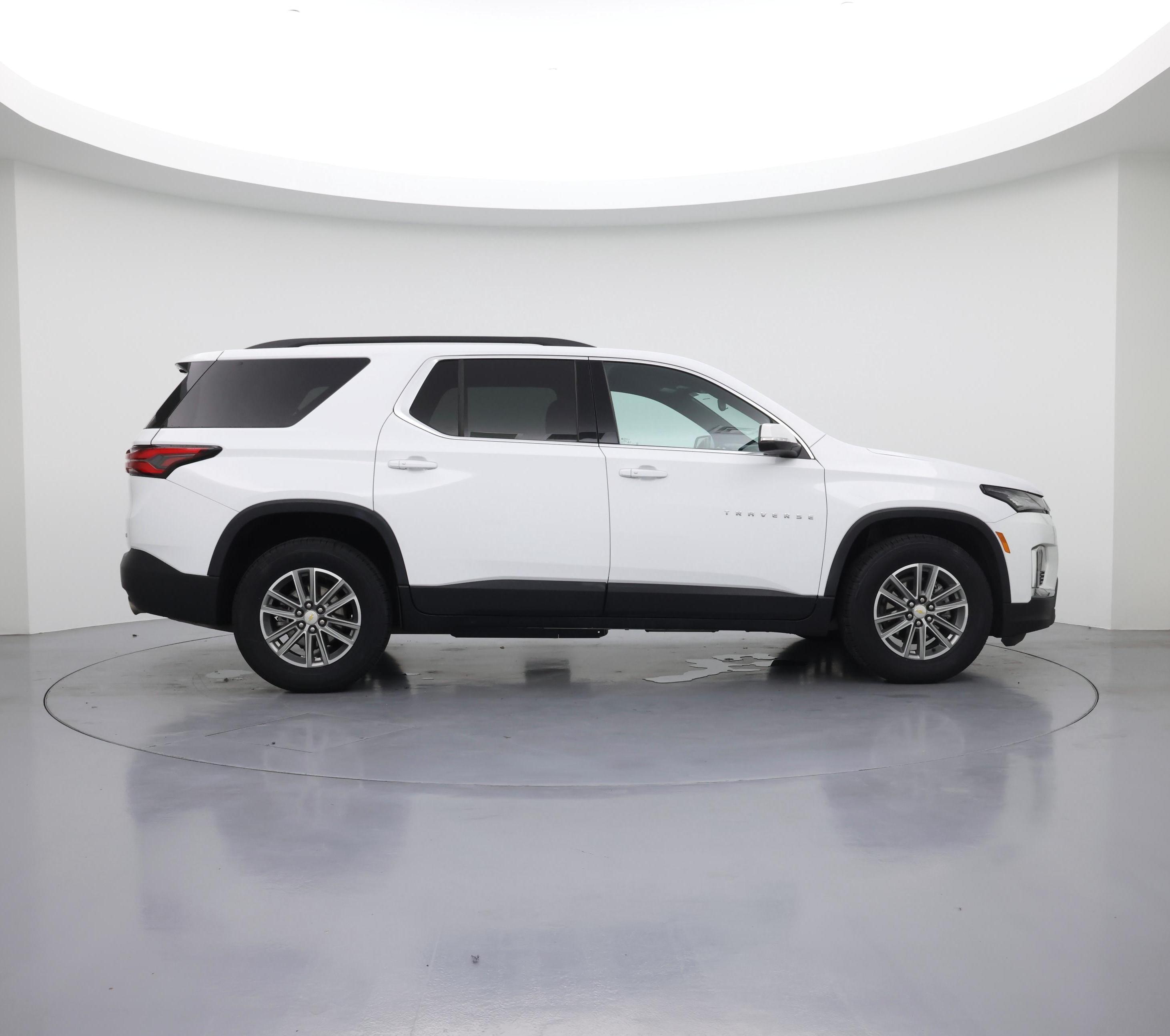 Thumbnail: 2023 Chevrolet Traverse - 7