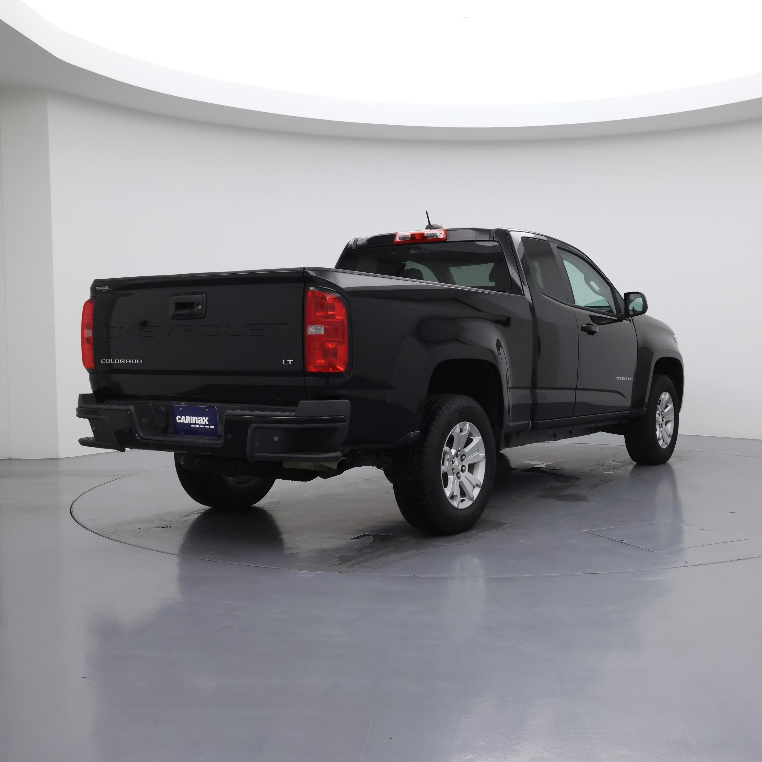 Thumbnail: 2022 Chevrolet Colorado - 8