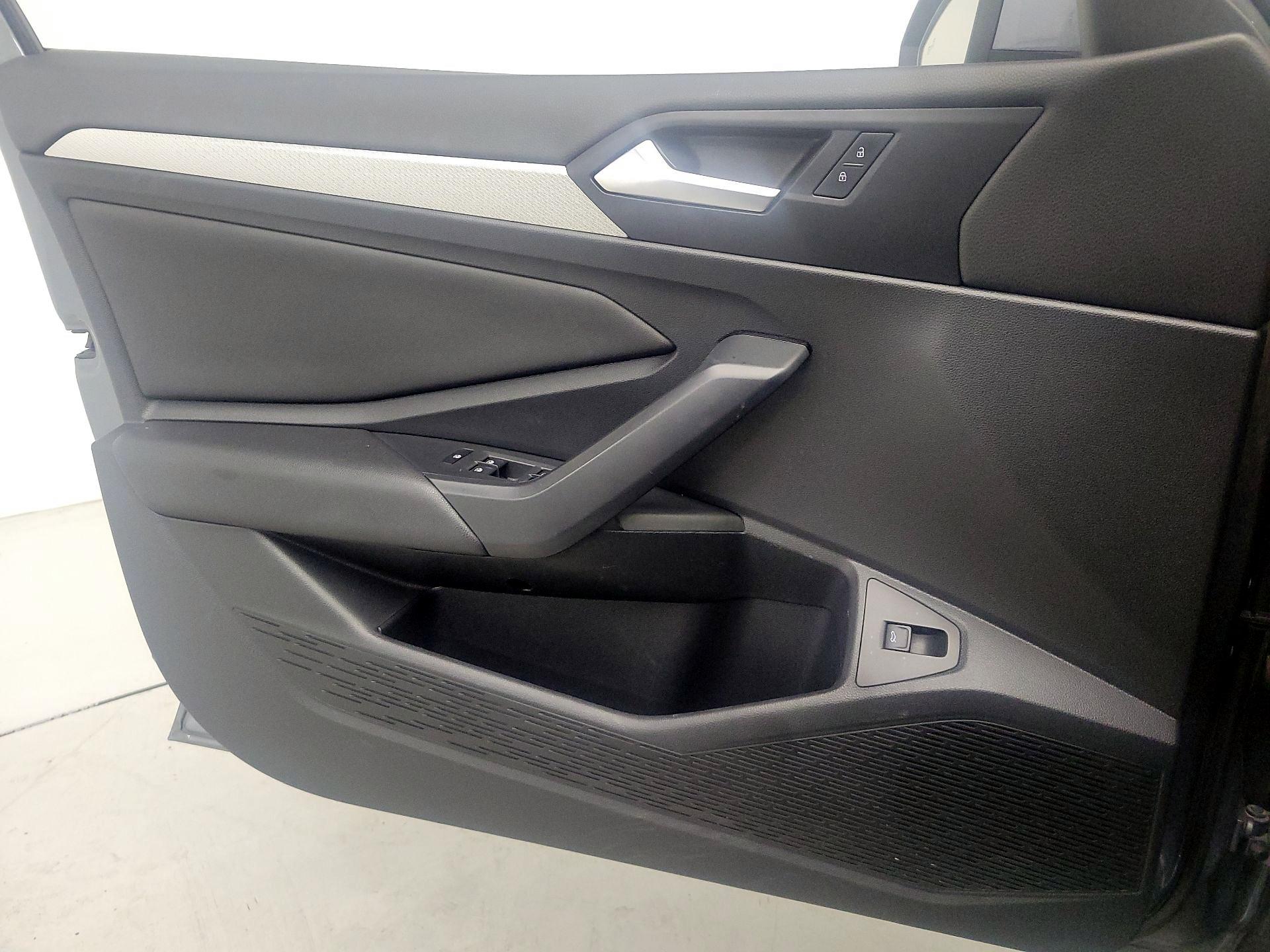 Thumbnail: 2020 Volkswagen Jetta - 12