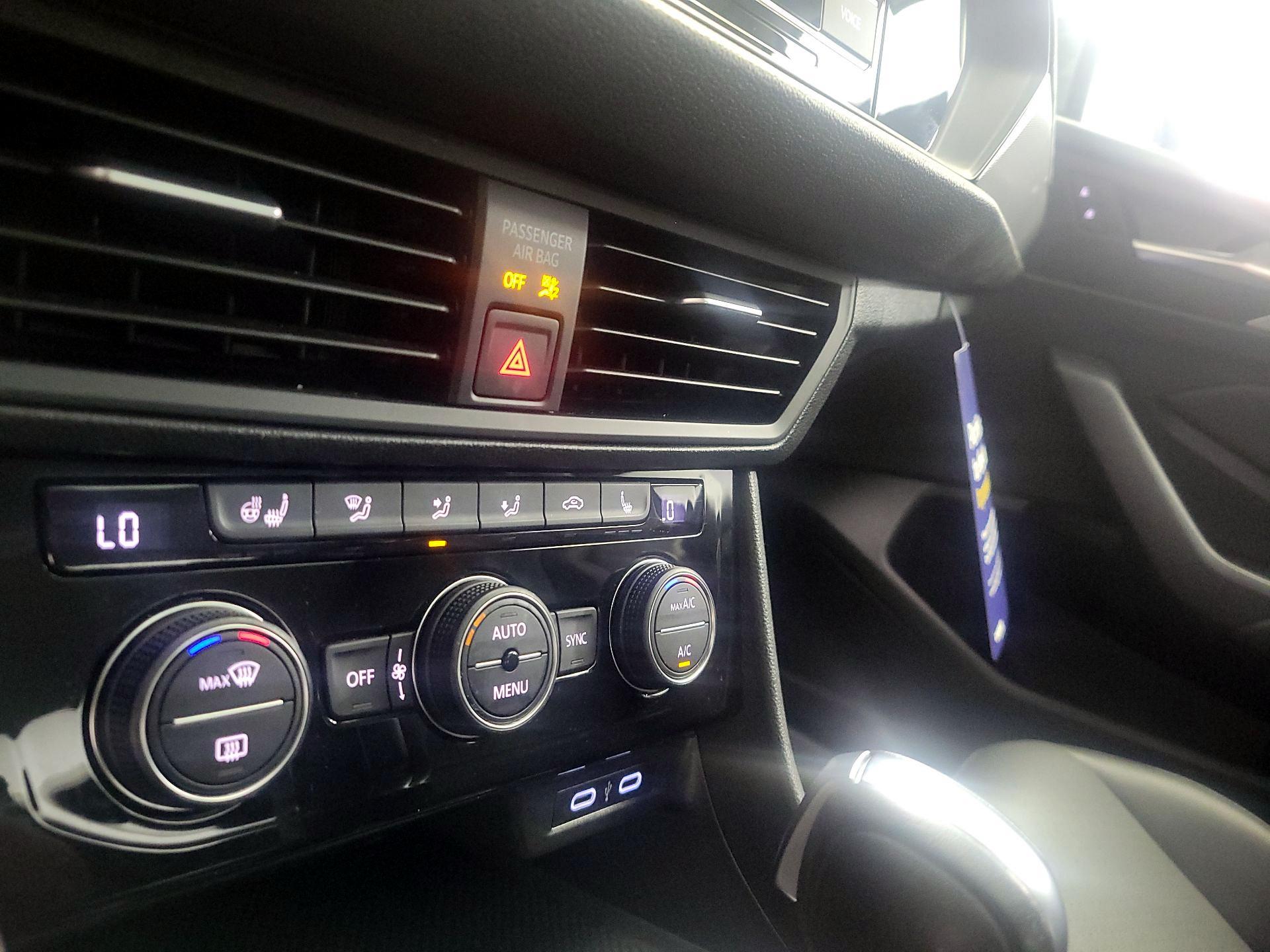 Thumbnail: 2020 Volkswagen Jetta - 16