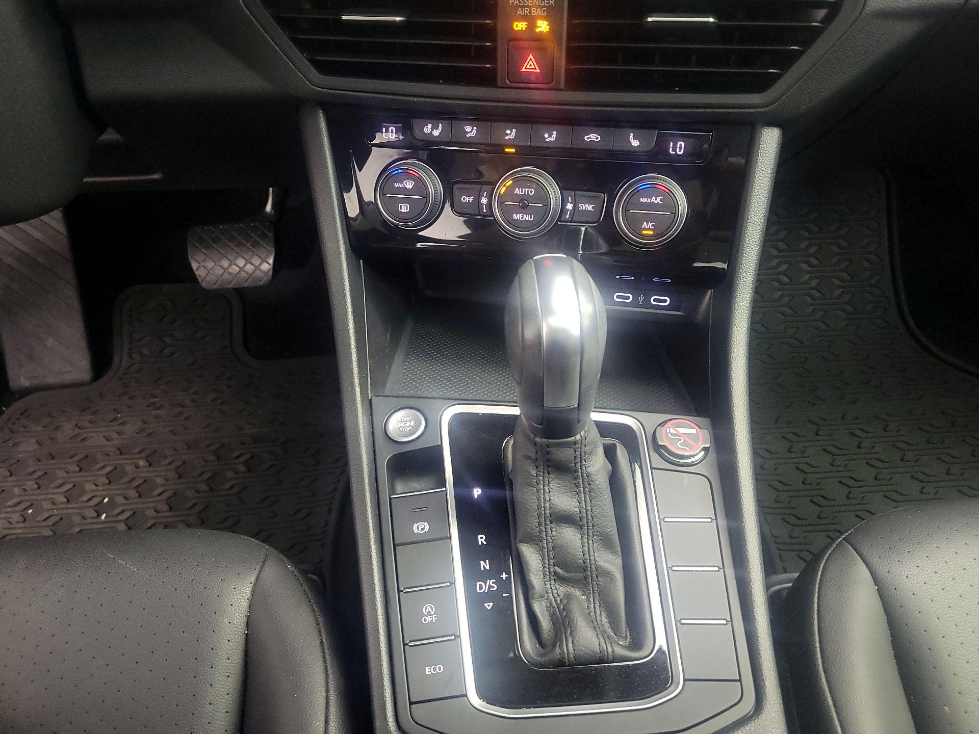 Thumbnail: 2020 Volkswagen Jetta - 17