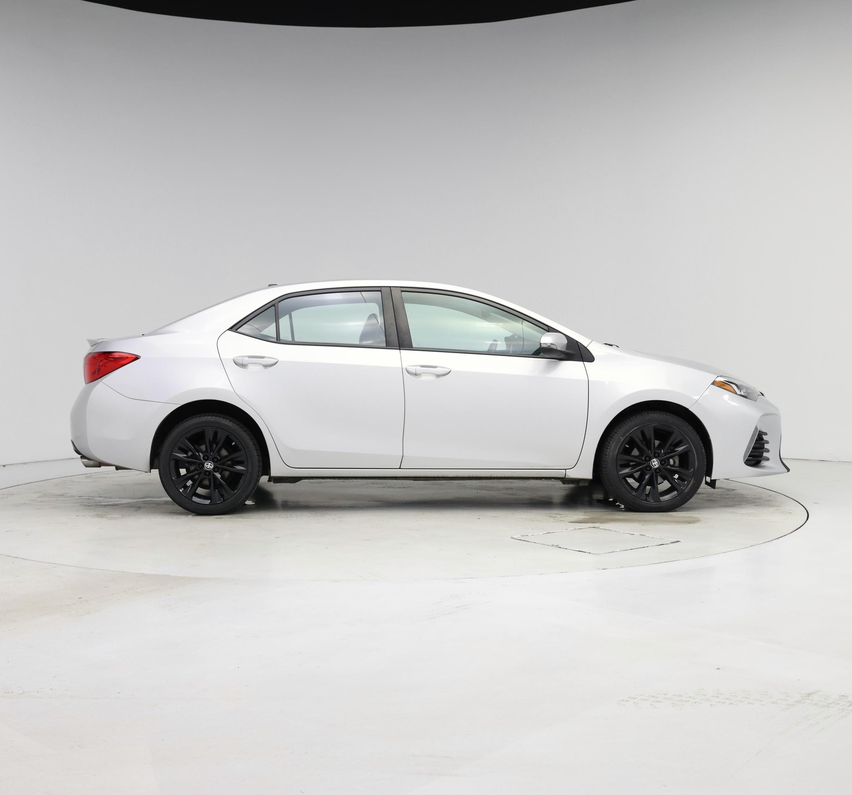 Thumbnail: 2018 Toyota Corolla - 7