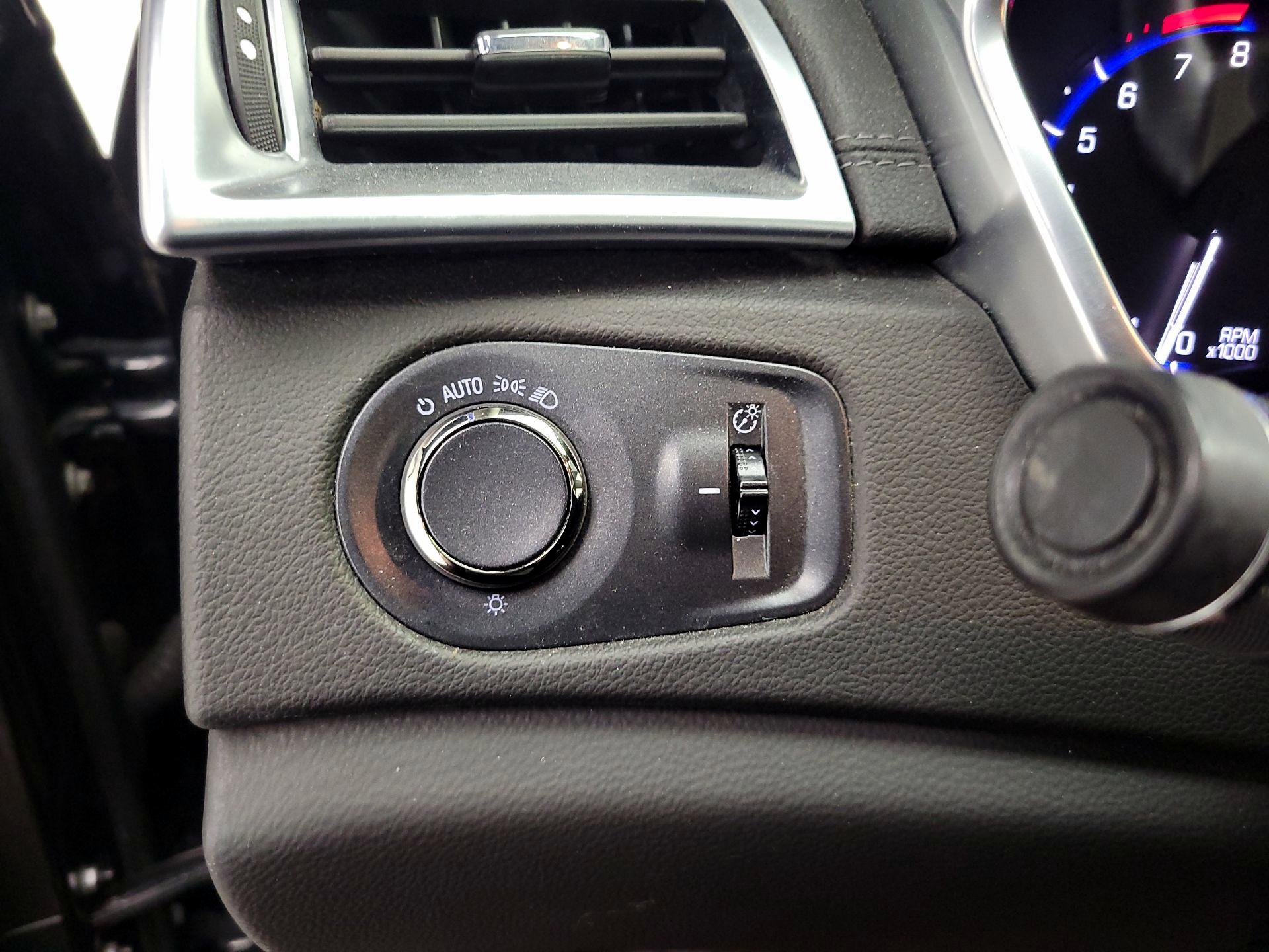 Thumbnail: 2015 Cadillac SRX - 13