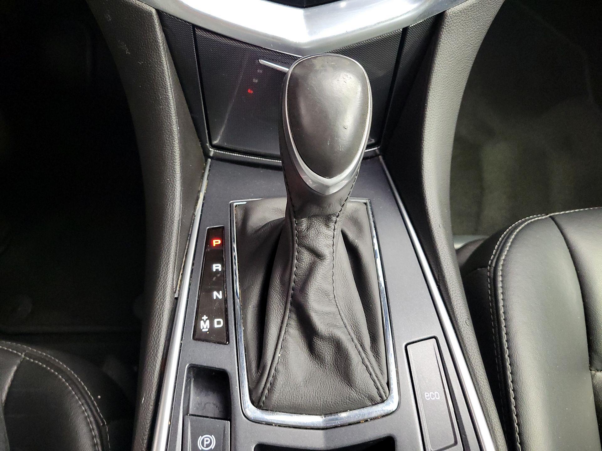 Thumbnail: 2015 Cadillac SRX - 16