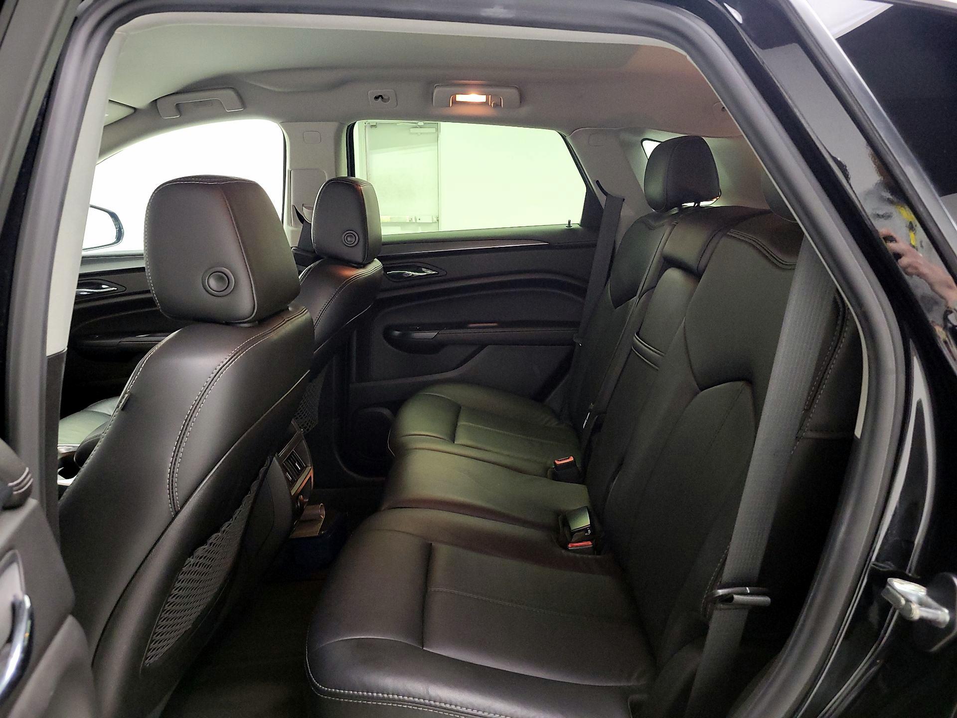 Thumbnail: 2015 Cadillac SRX - 18